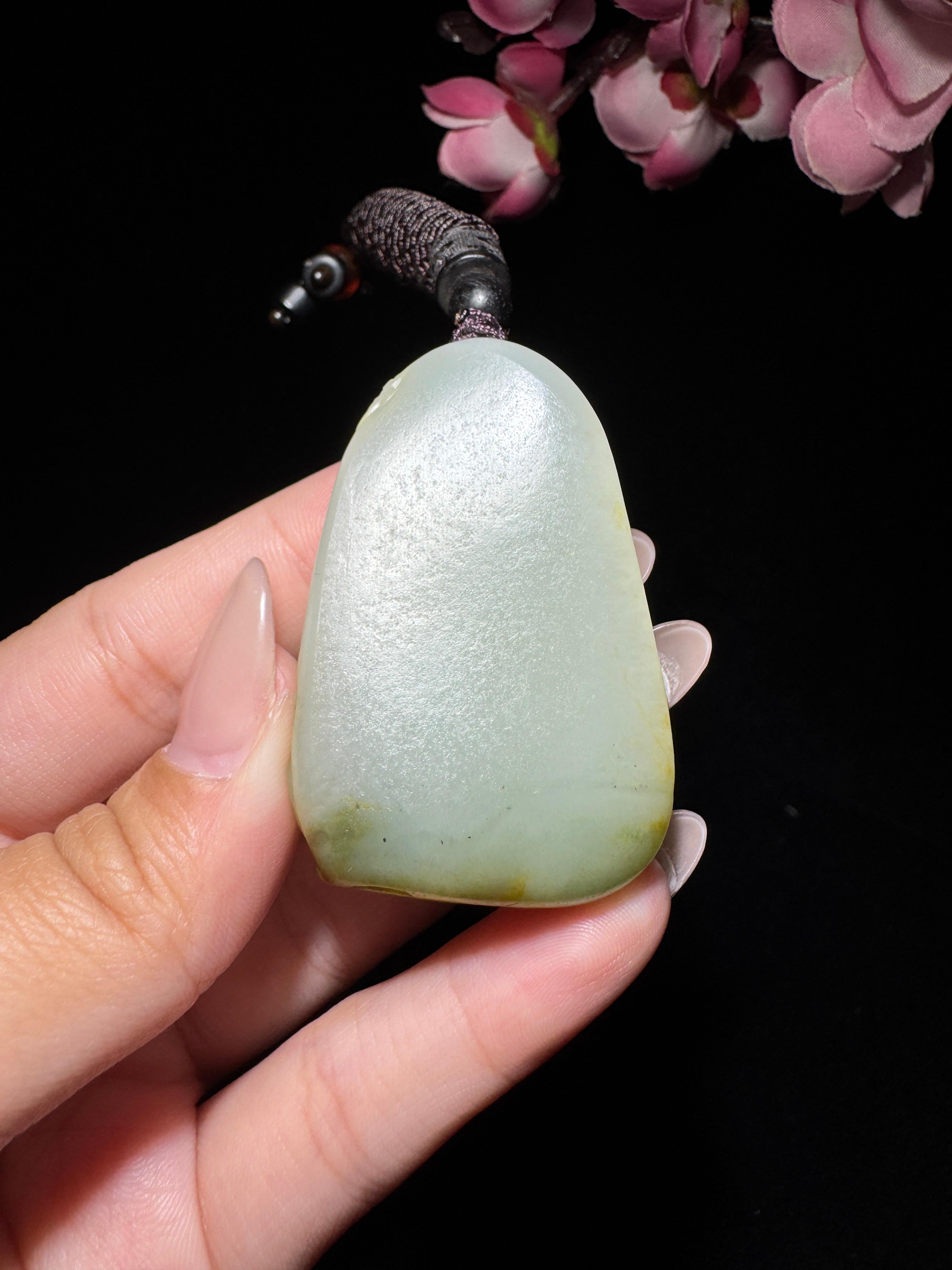 和田玉籽料翠青白度母（45.1g）