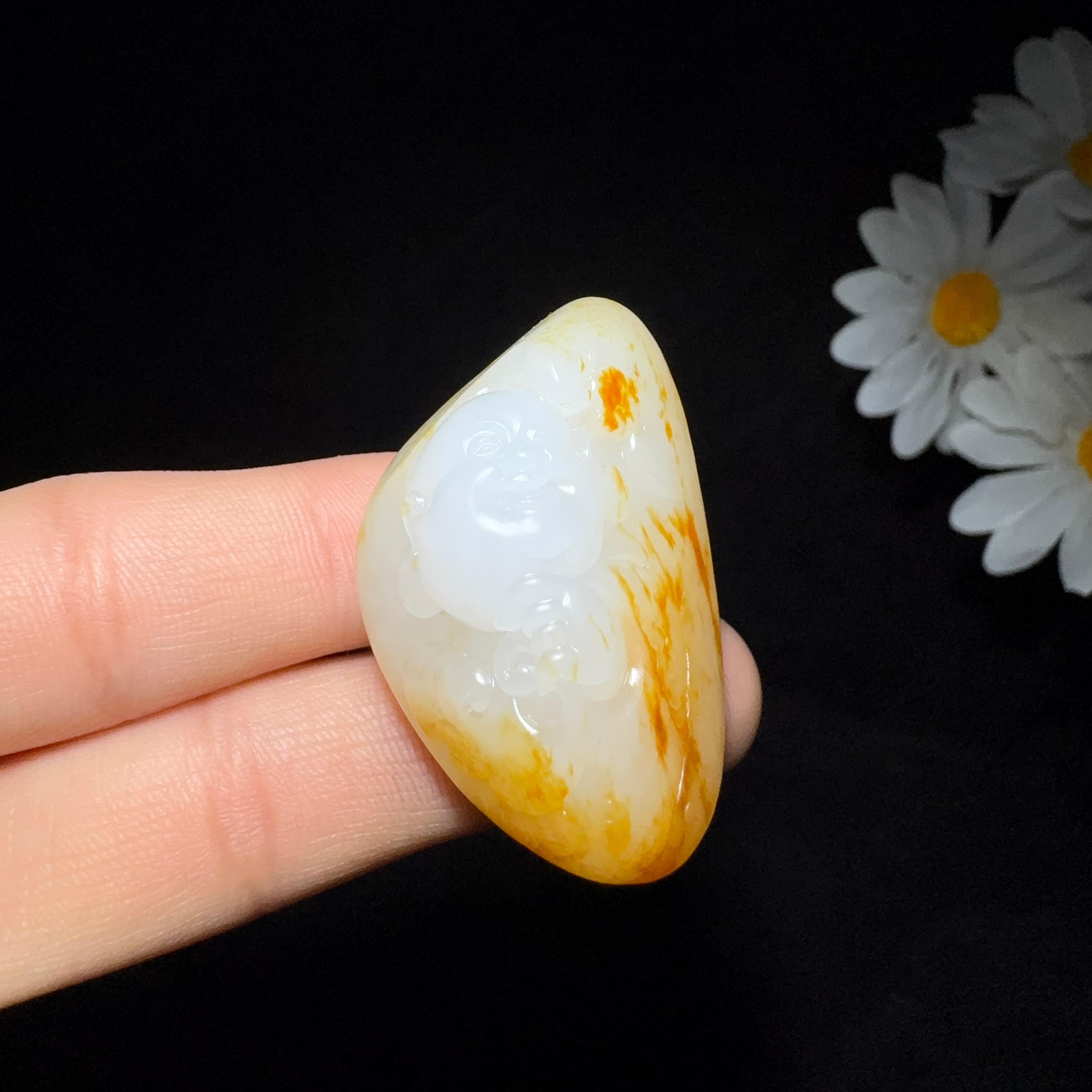 和田玉籽料收藏级挂件佛公（33.7g）