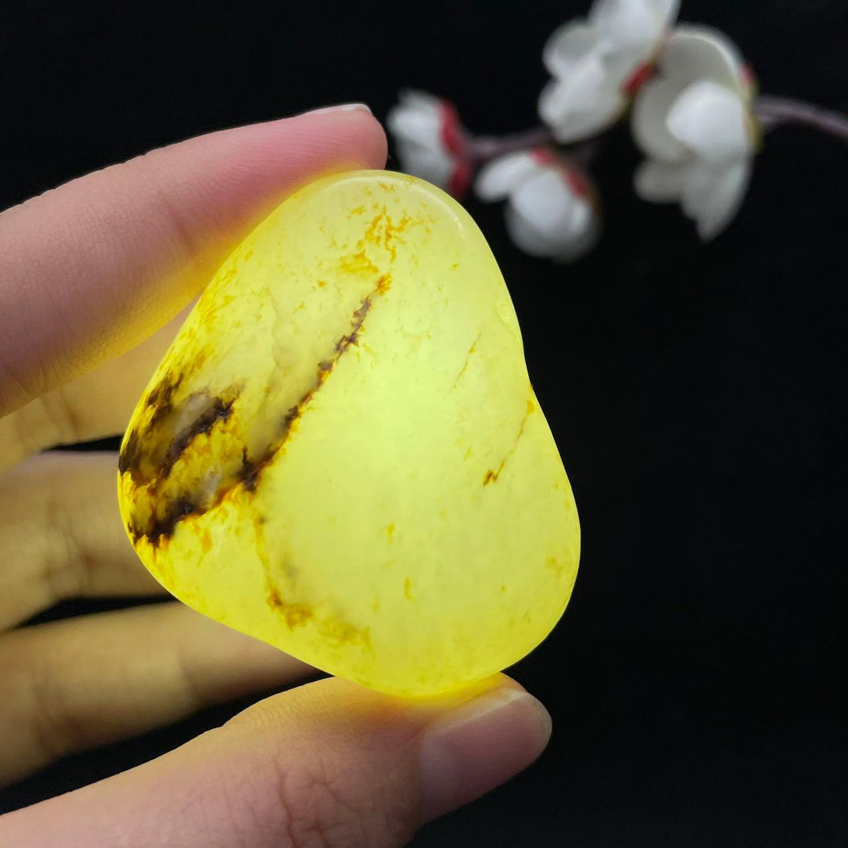 和田玉洒金皮籽料（72.7g）