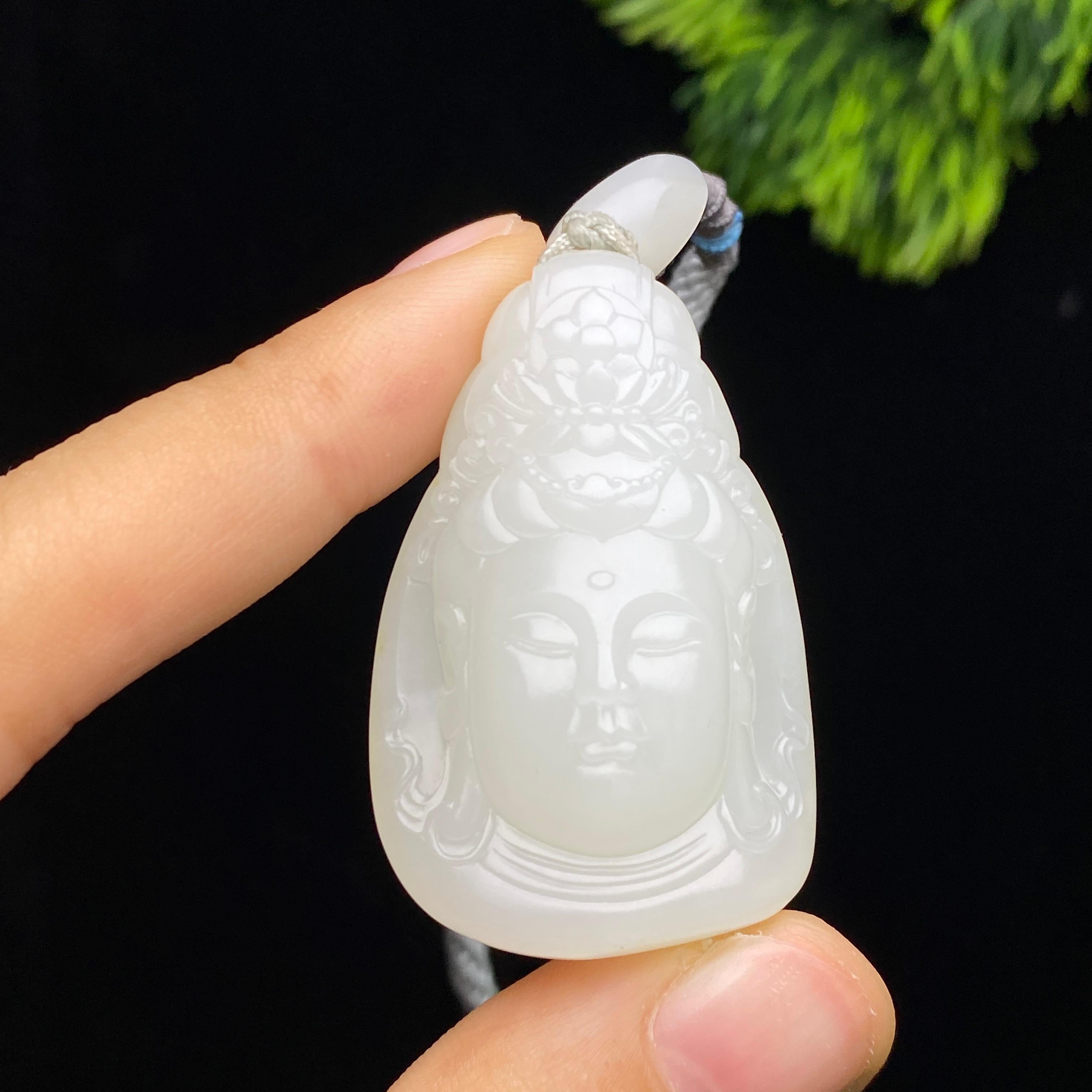 和田玉籽料观音（24.7g）