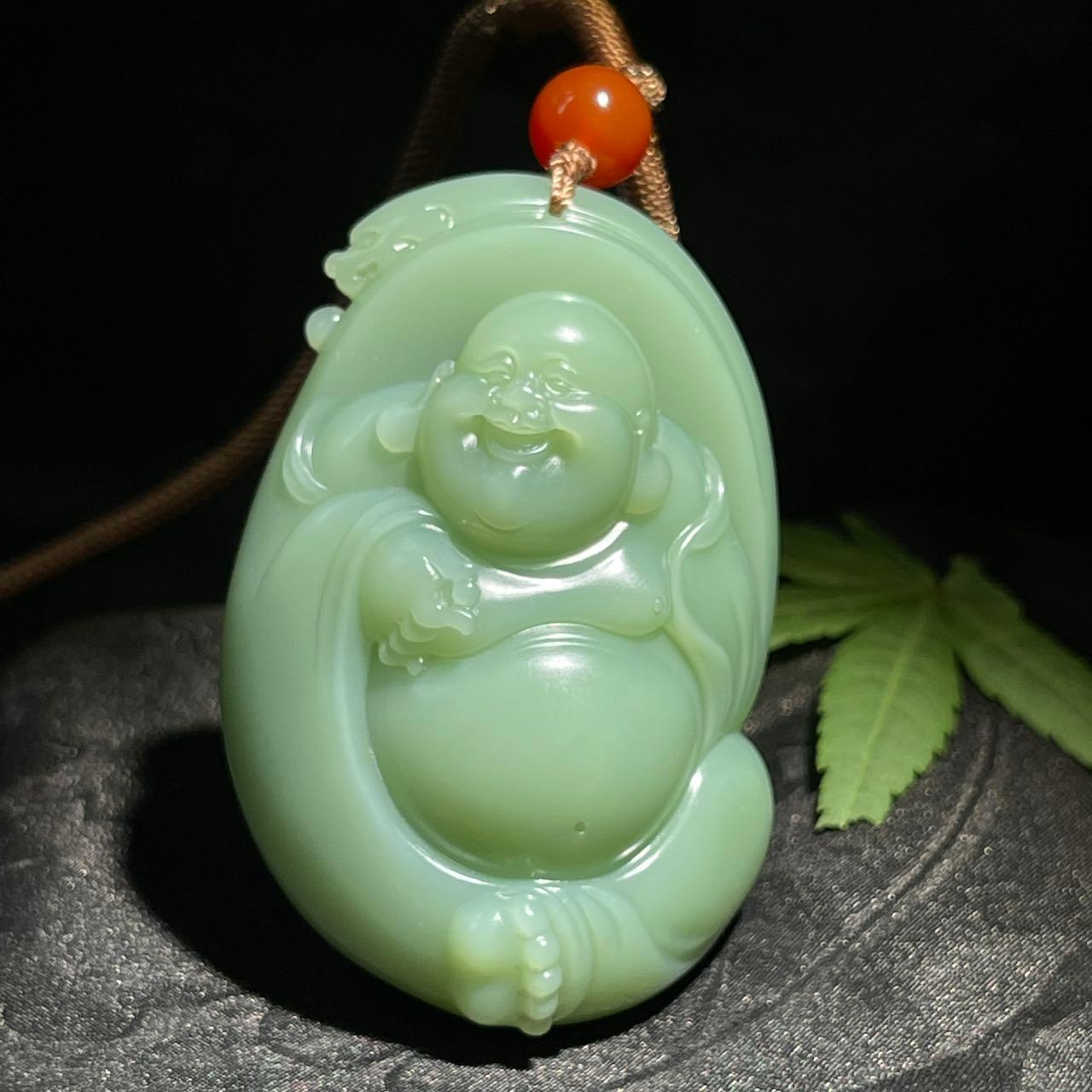 和田玉碧玉粉青佛公（64.8g）