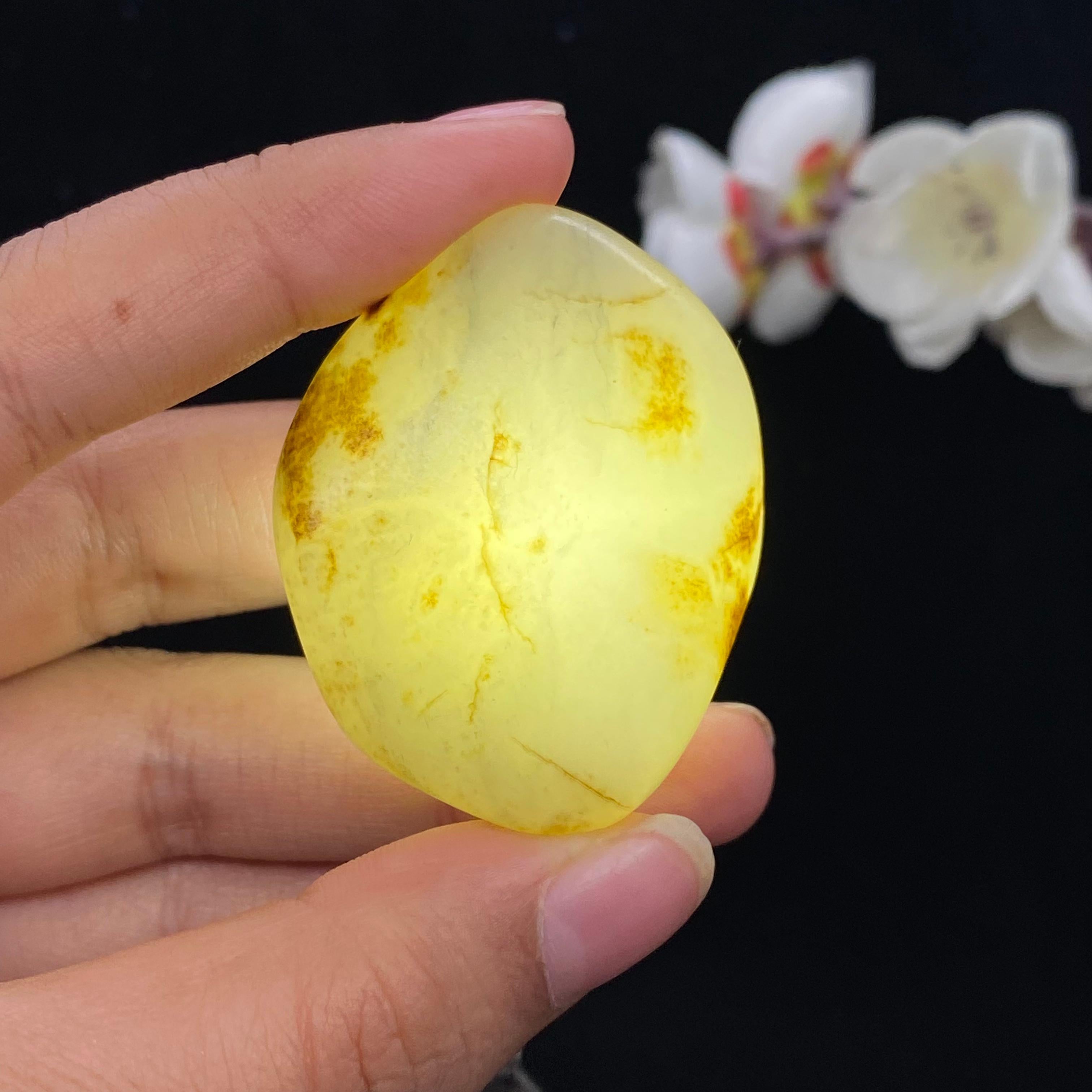 和田玉秋梨皮青花籽料大挂件（51g）