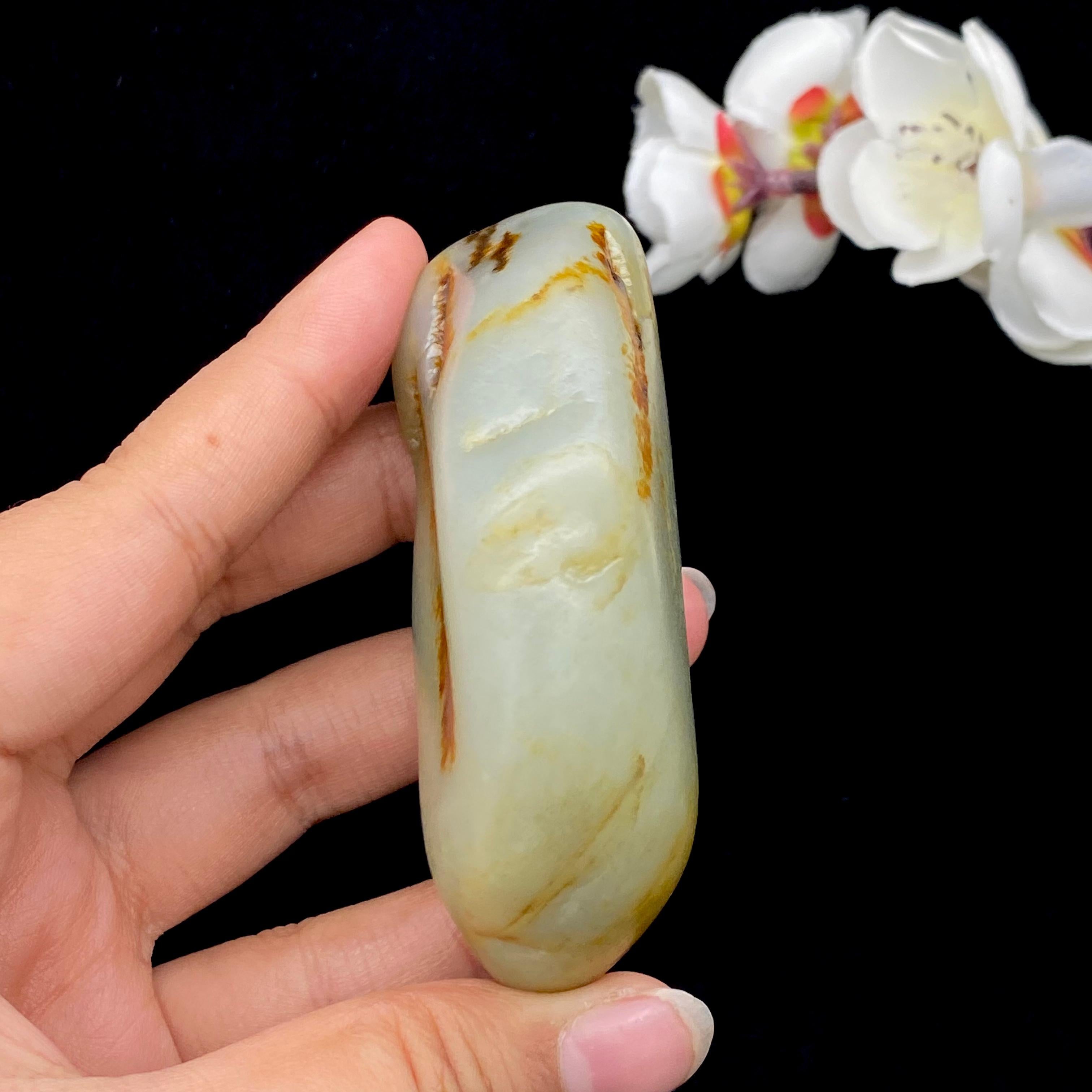 和田玉聚黄皮籽料原石（167.5g）