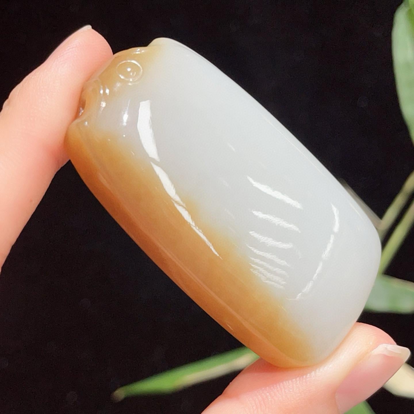 無事牌– 厚德载玉