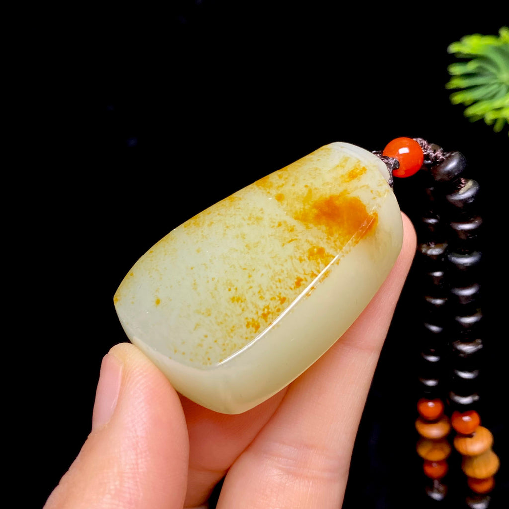 和田玉籽料无事牌（46.1g）