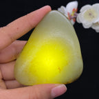 和田玉洒金皮带翠籽料手把件（115.8g）