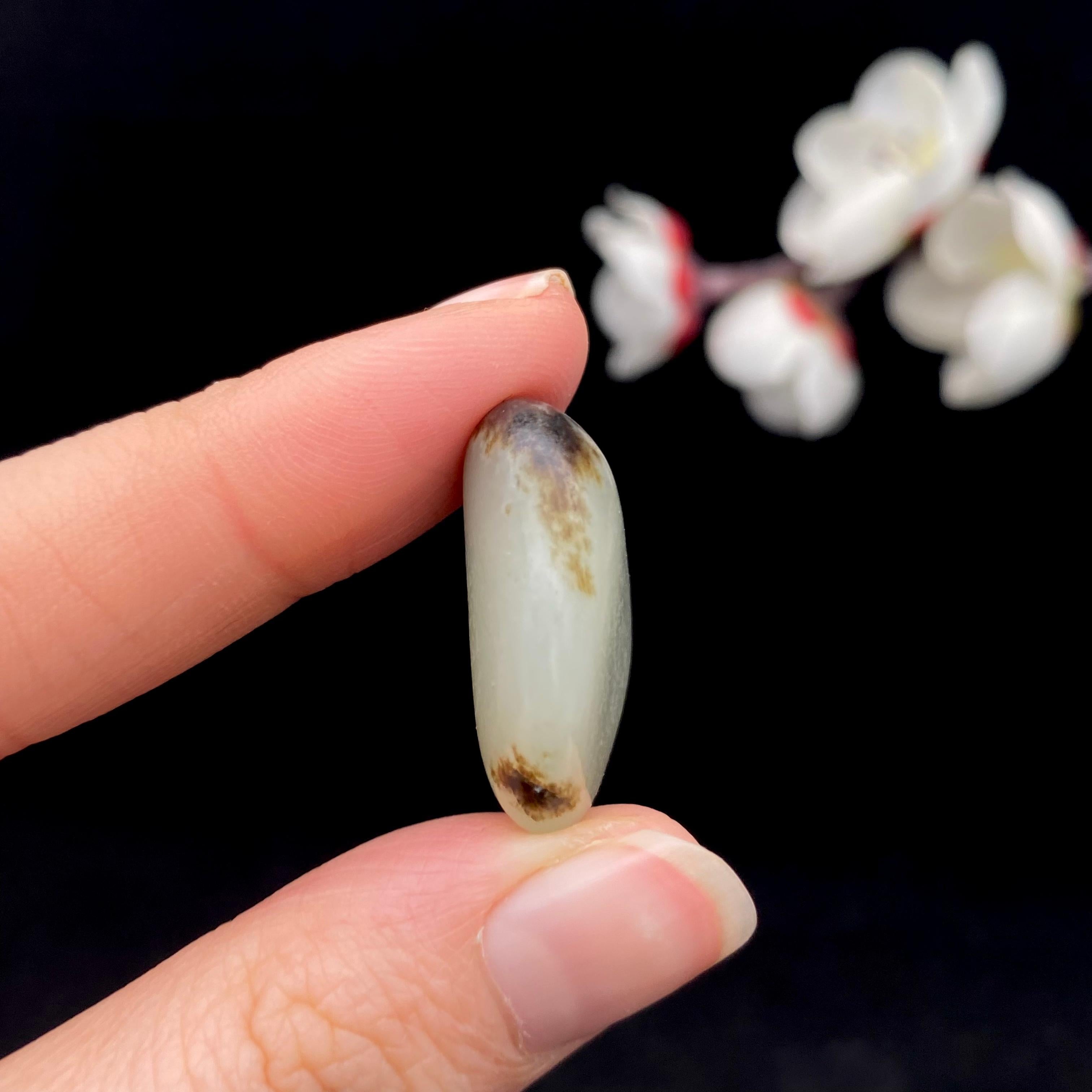 和田玉聚黑皮籽料吊坠籽（7.4g）