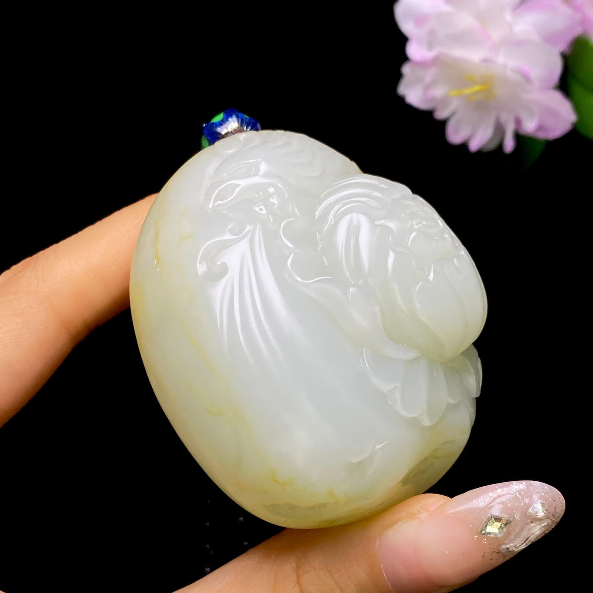 和田玉籽料花开富贵手把件（150.1g）