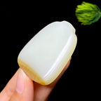 和田玉糖白无事牌（31.3g）