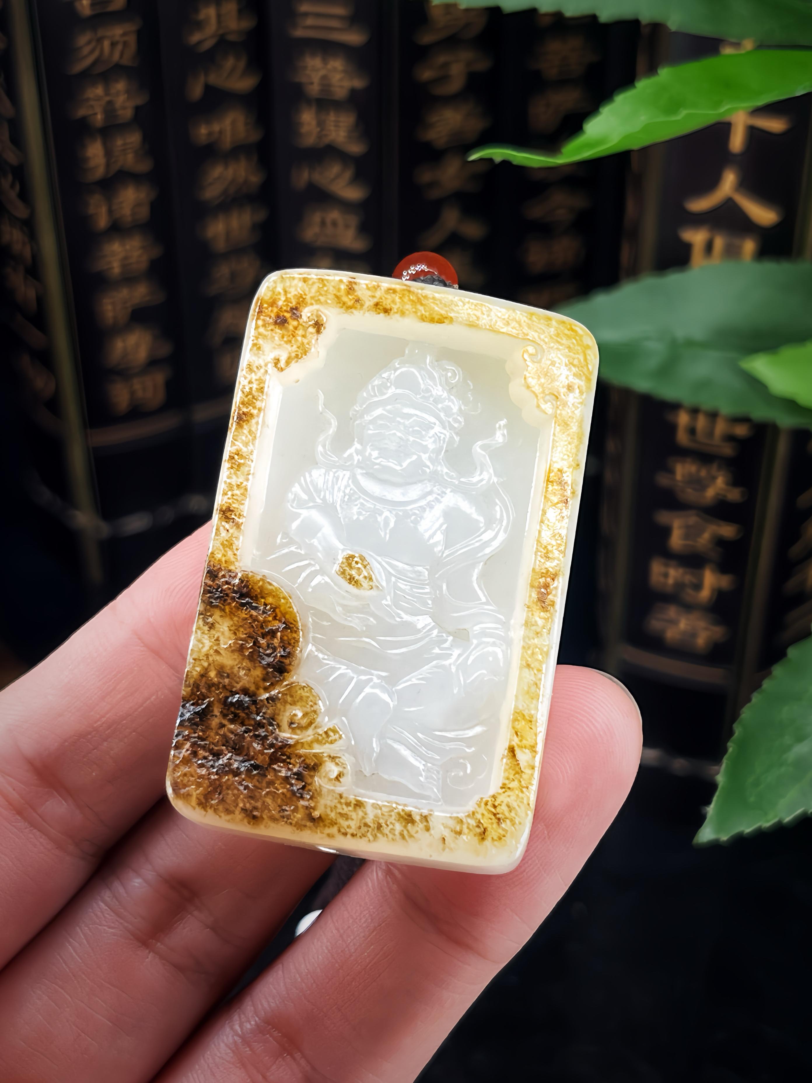 和田玉籽料黄财神（47.5g）