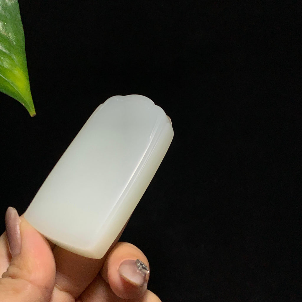 和田山料羊脂白玉无事牌挂件（76.7g）
