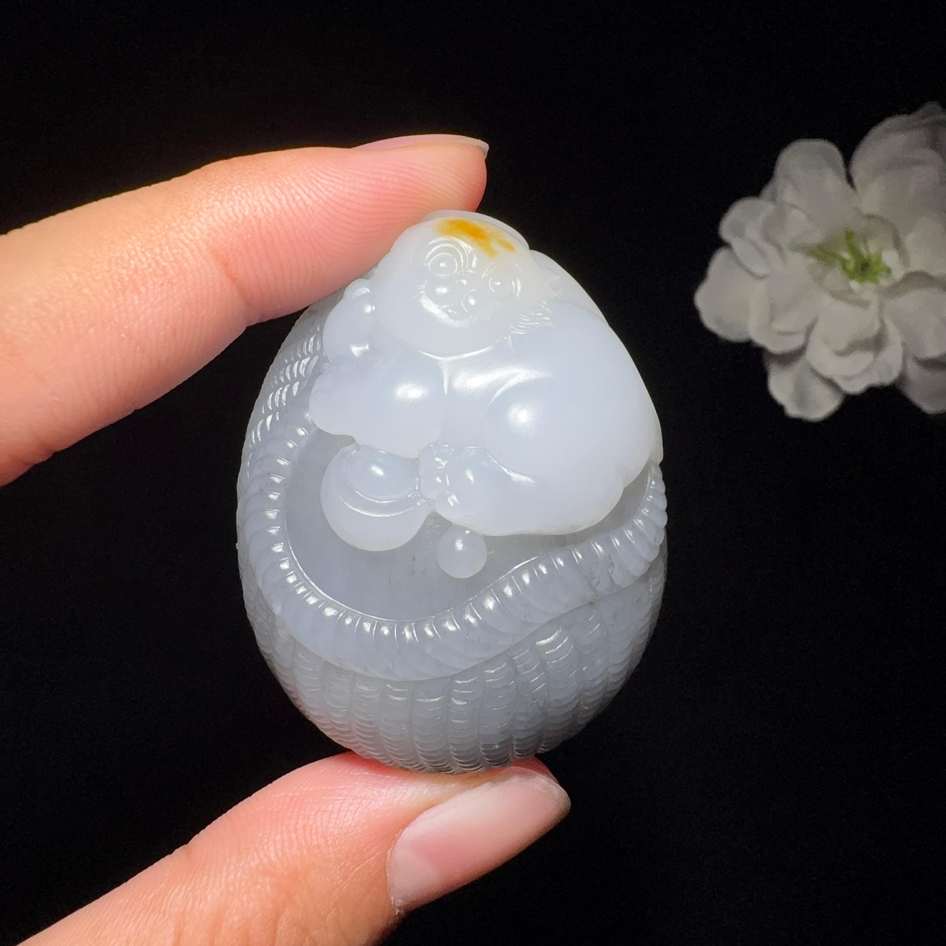 精品和田玉青花籽料招财猫挂件（54.3g）