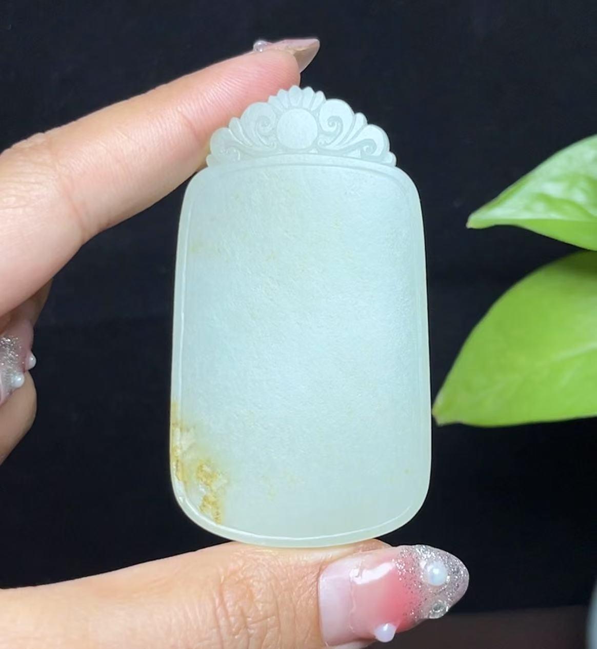 新疆和田玉籽料平安无事牌（58.2g）