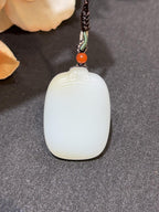 和田玉新疆且末料糖白无事牌（38.1g）