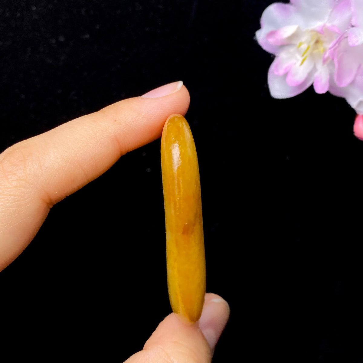 和田玉黄皮籽料挂件（32.4g）