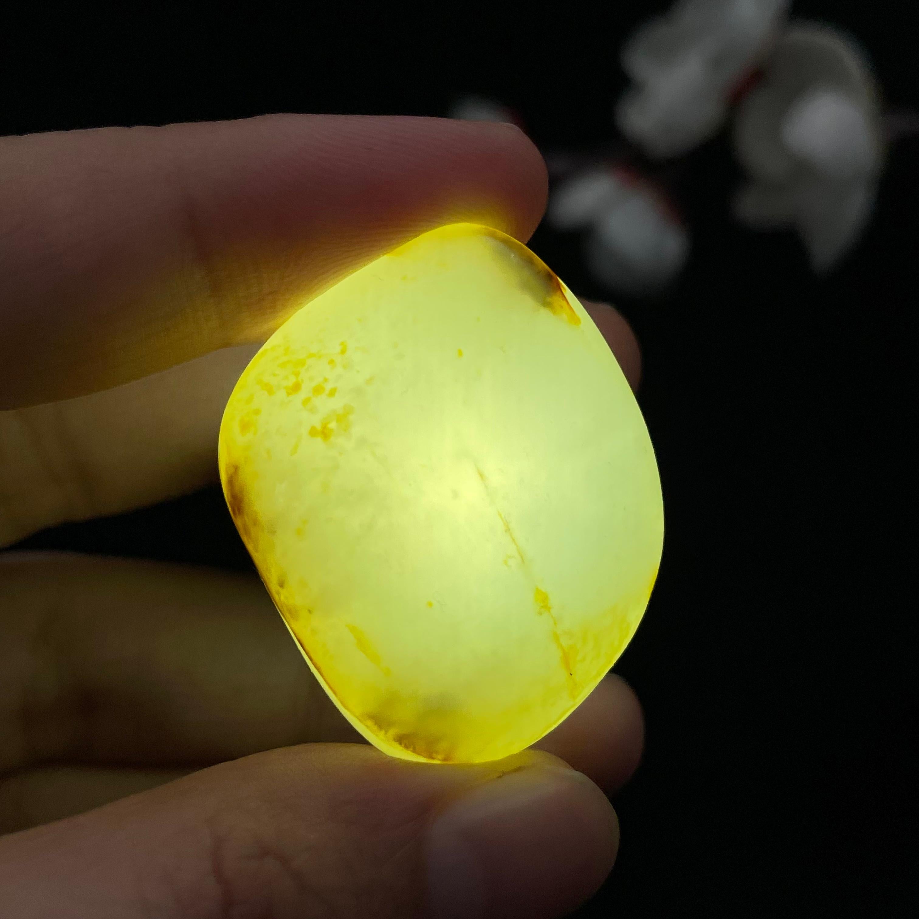 和田玉洒金皮籽料（18.2g）