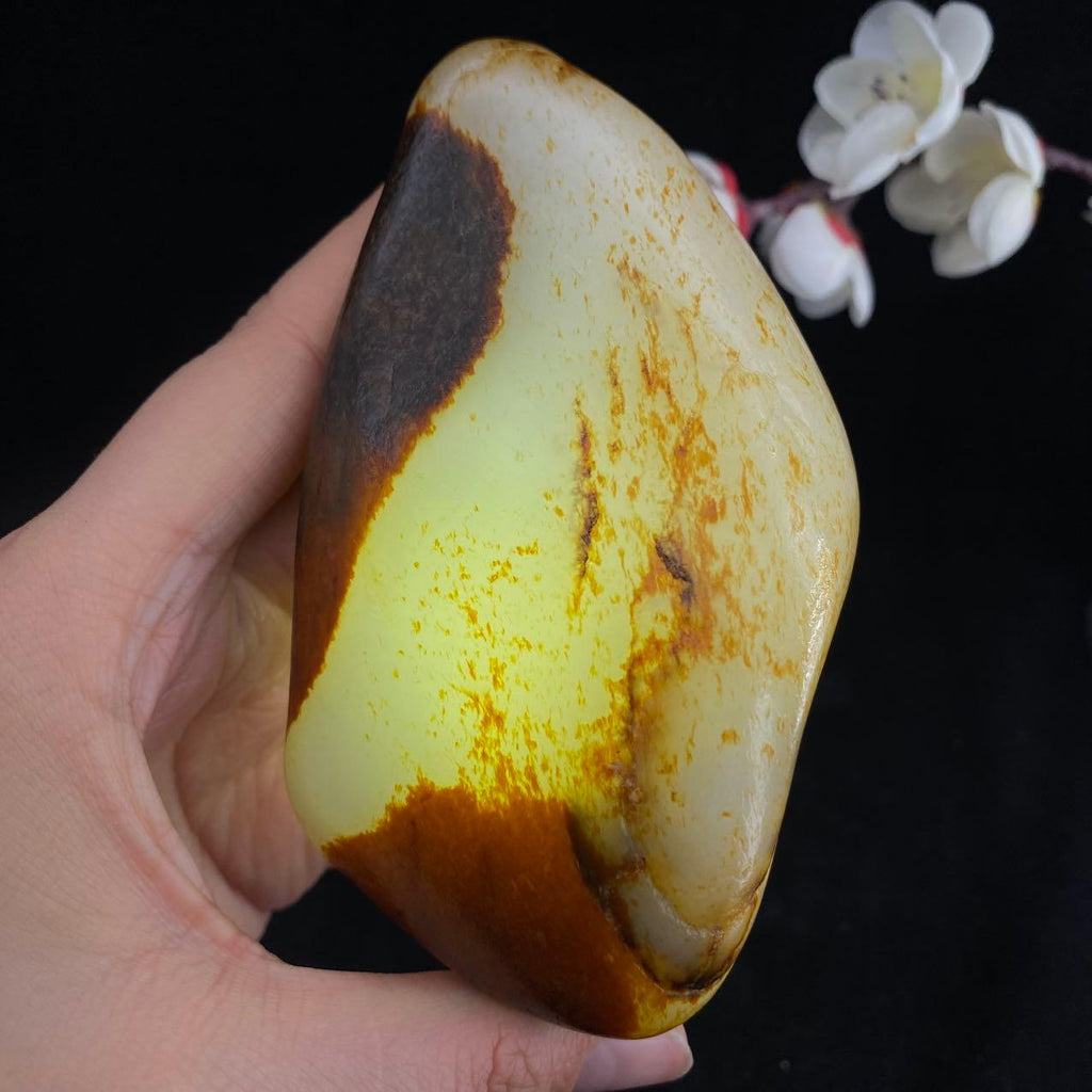 和田玉聚红皮籽料原石（318.5g）