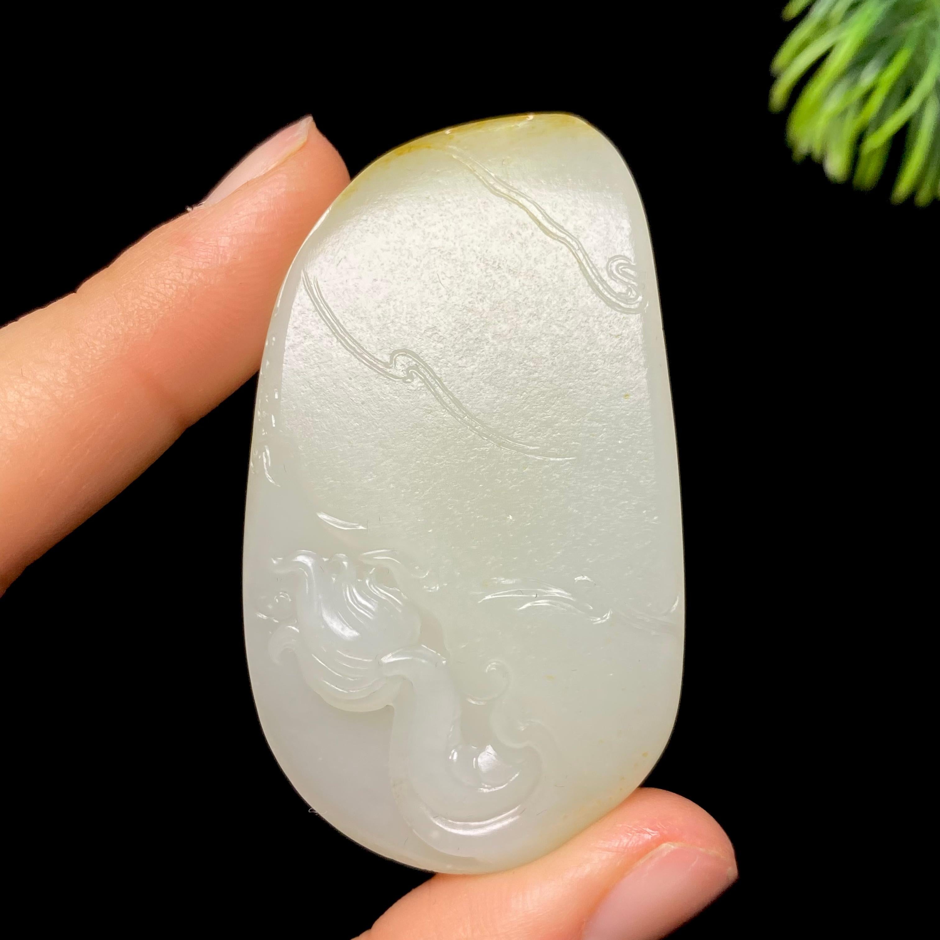 和田玉籽料龙行天下（38.7g）