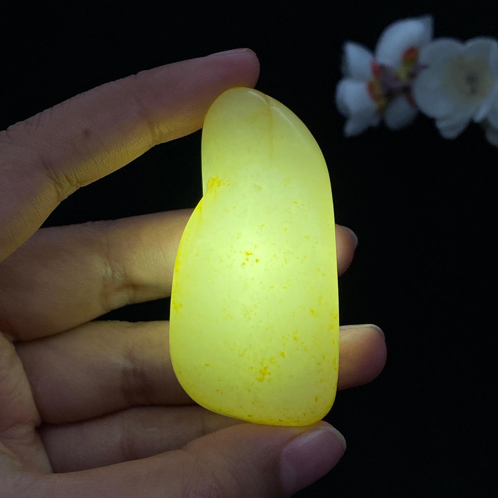 和田玉洒金皮籽料大挂件（56.3g）