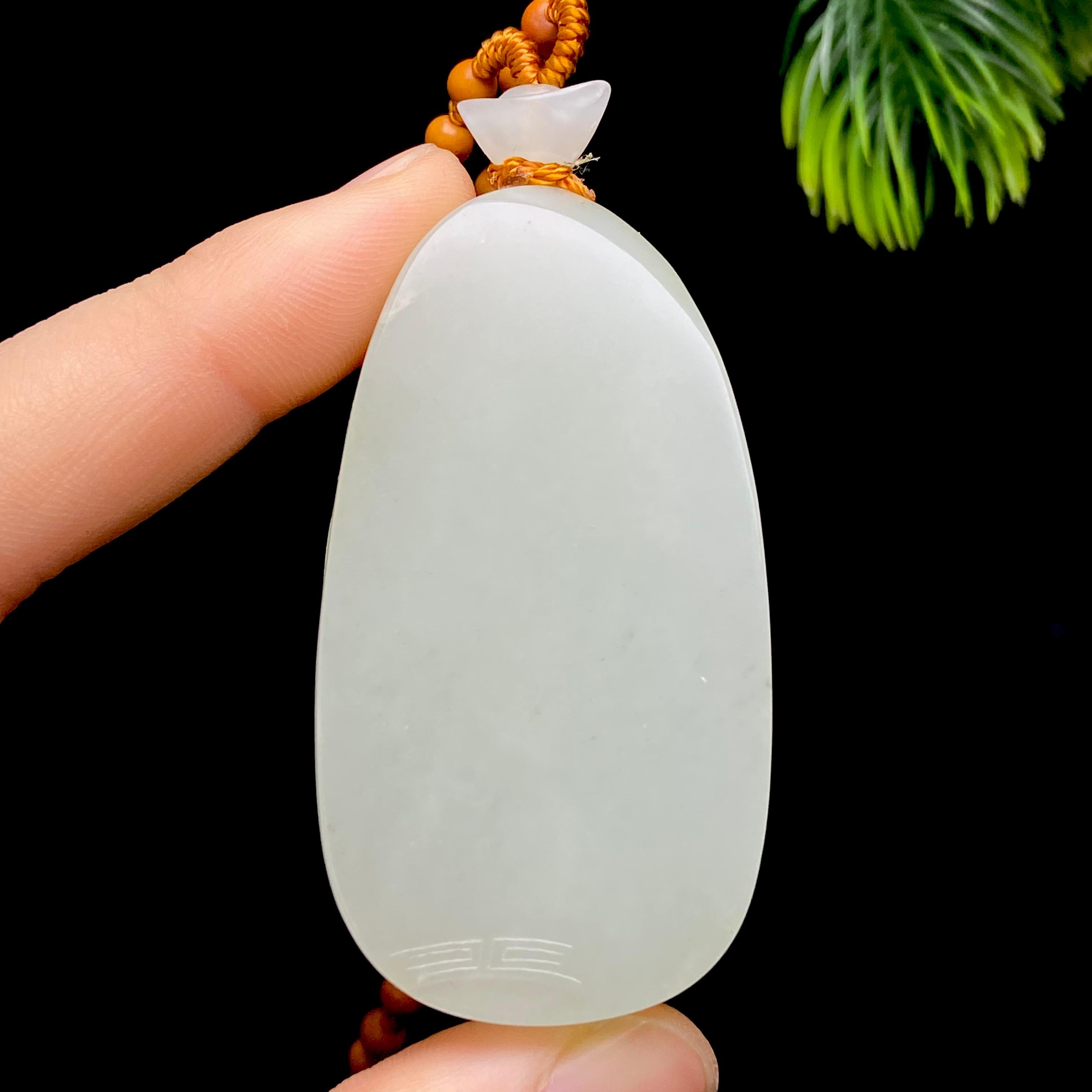 籽料雕件– 厚德载玉