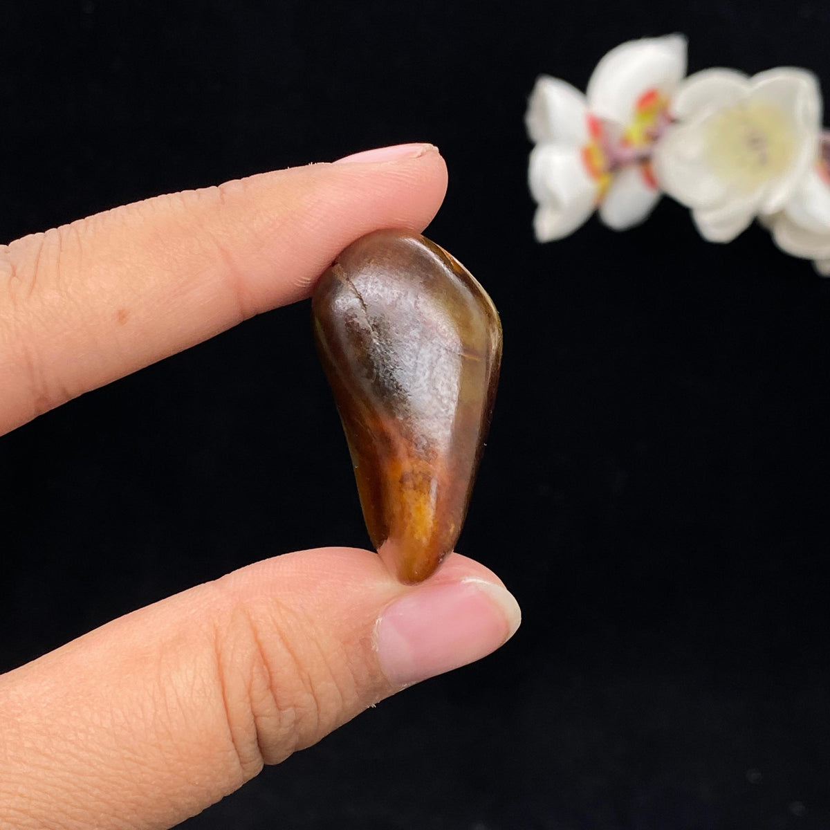 和田玉聚红皮籽料挂件（26.8g）