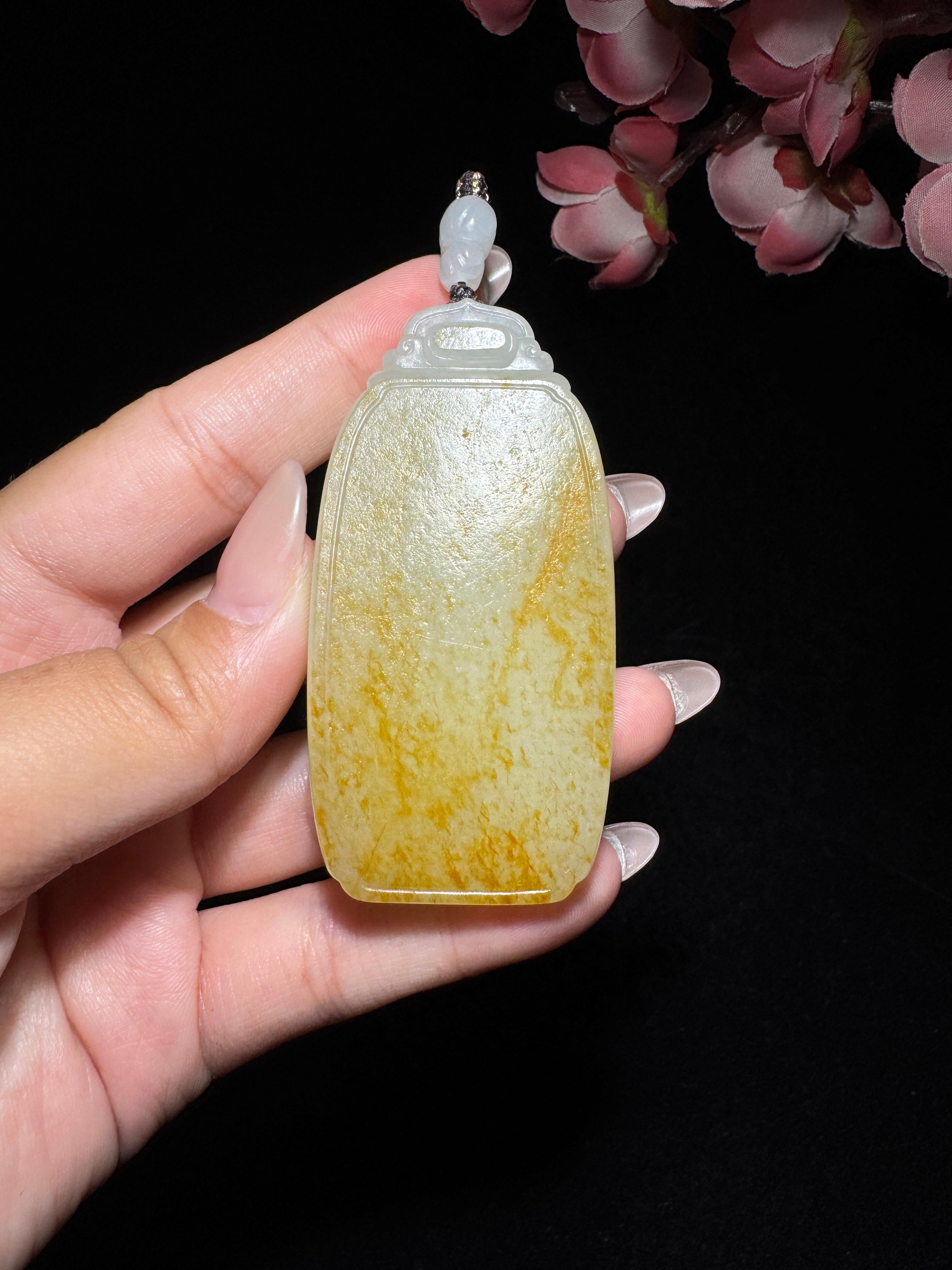和田玉籽料满皮无事牌（68.4g）