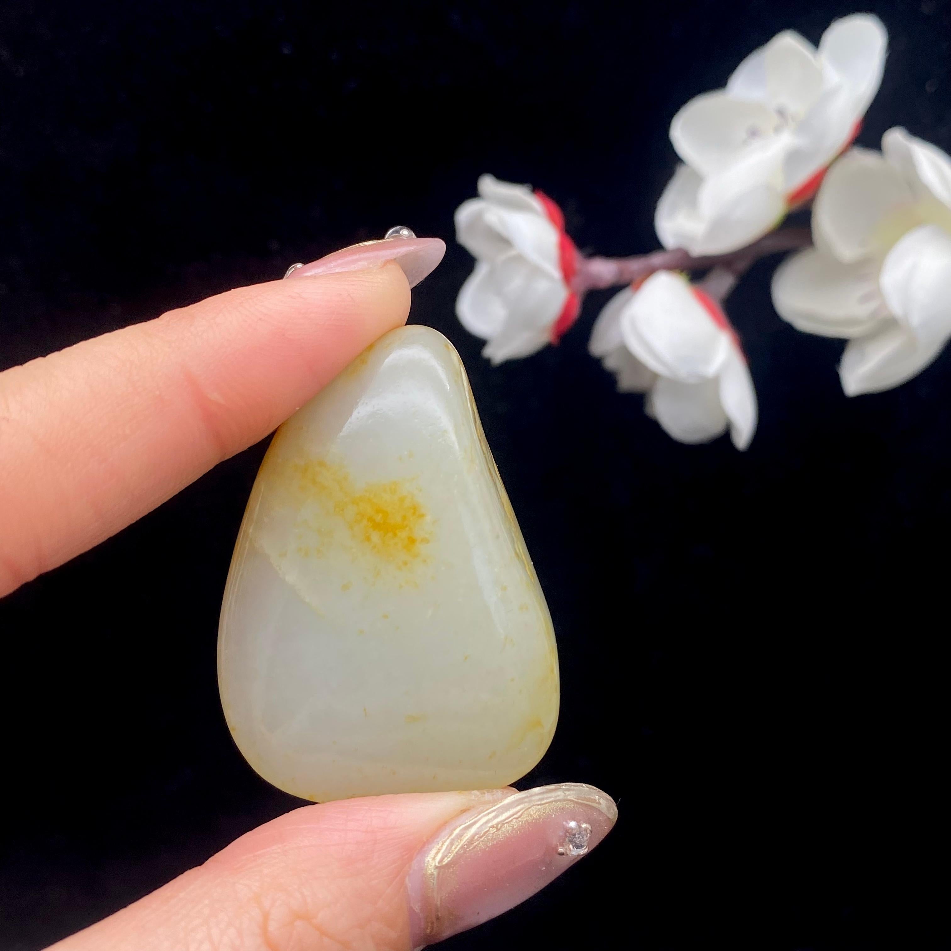 和田玉聚黄皮籽料原石（23.8g）