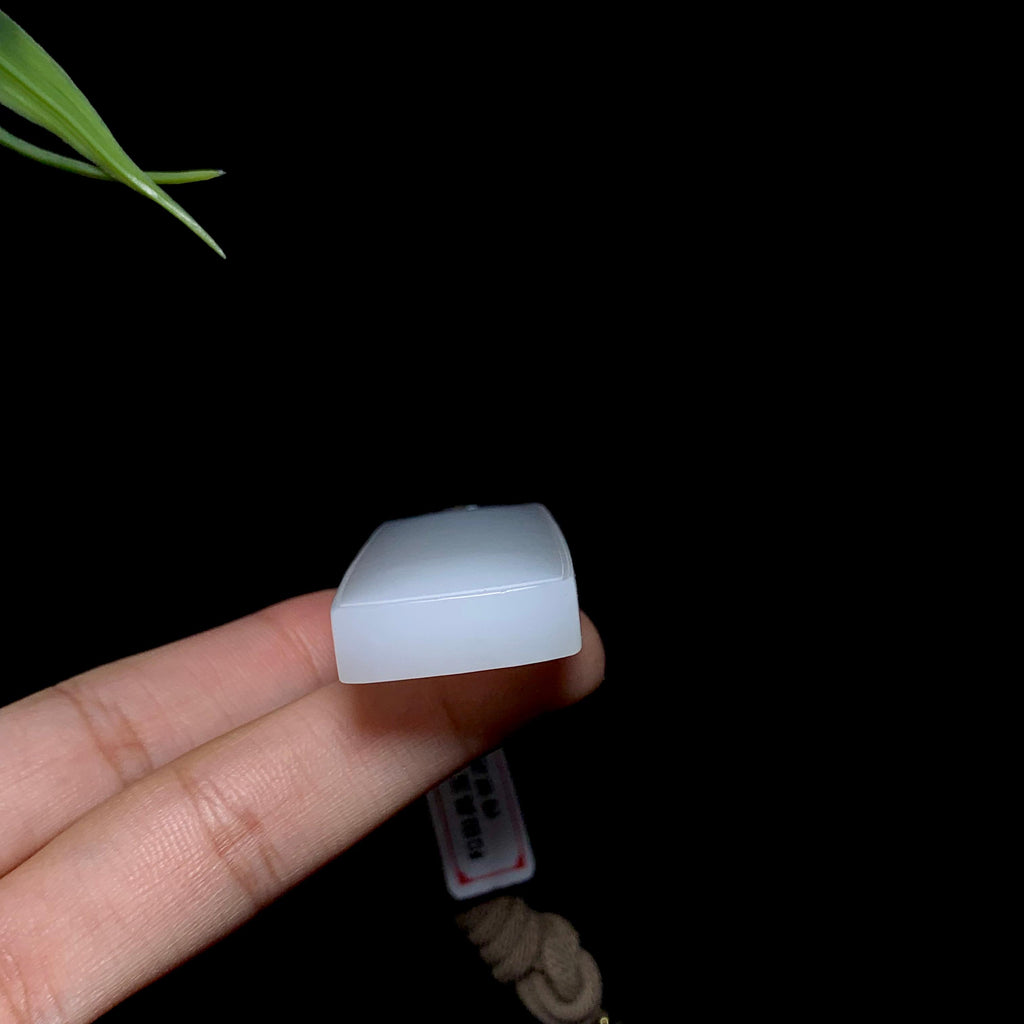 和田山料白玉无事牌（33.4g）