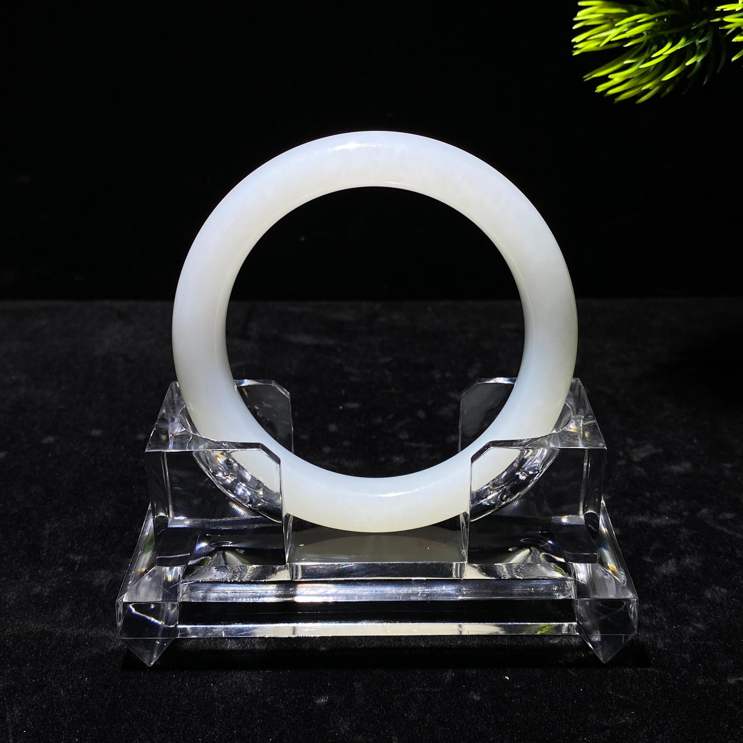 和田玉羊脂白玉手镯（56.41g）