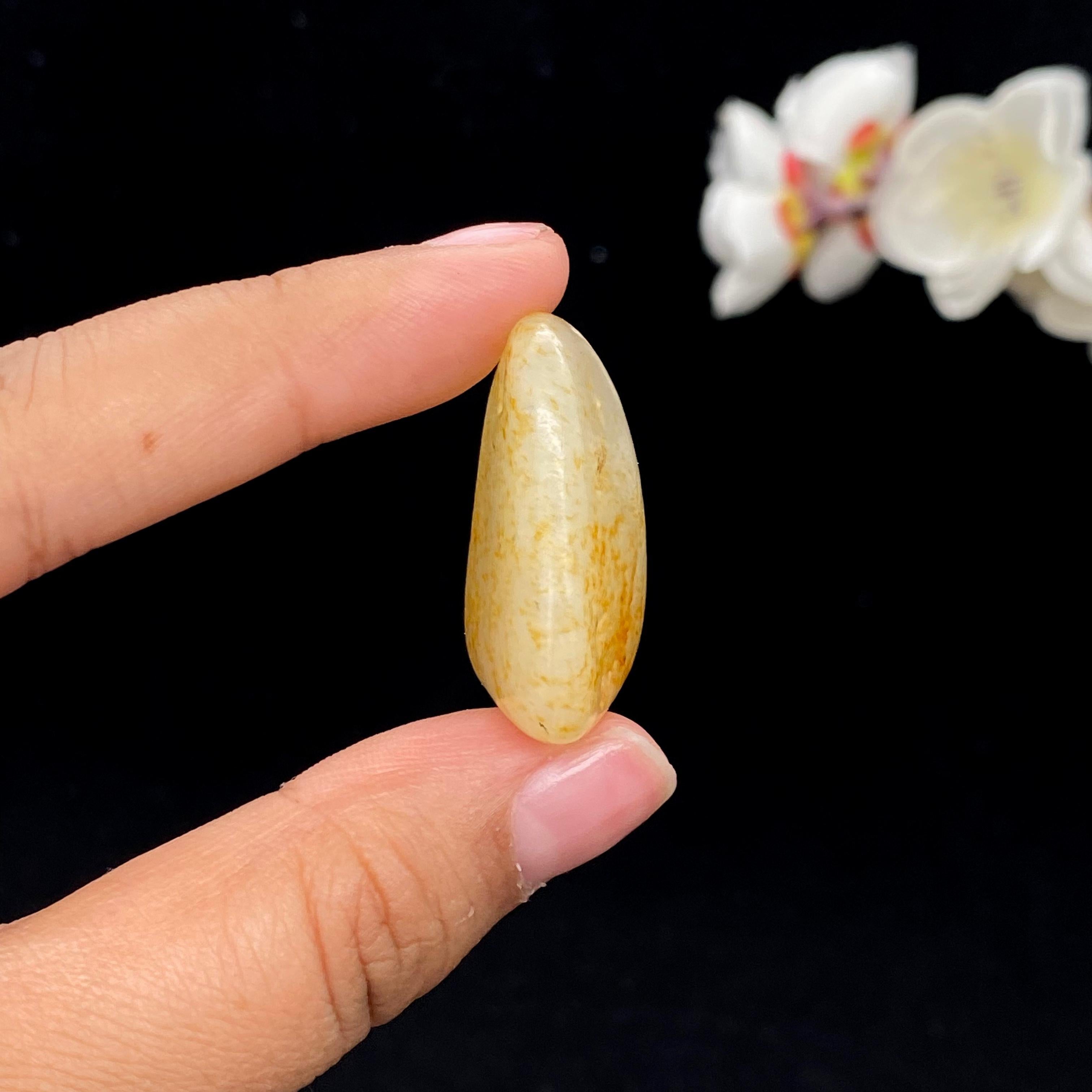 和田玉洒金皮籽料（16.2g）
