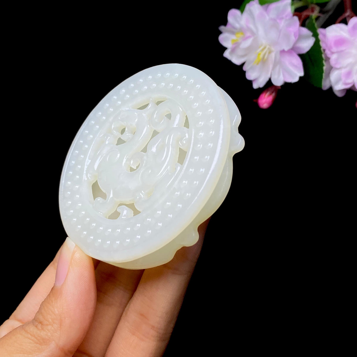 和田玉白玉仿古龙腰带扣（54.8g）