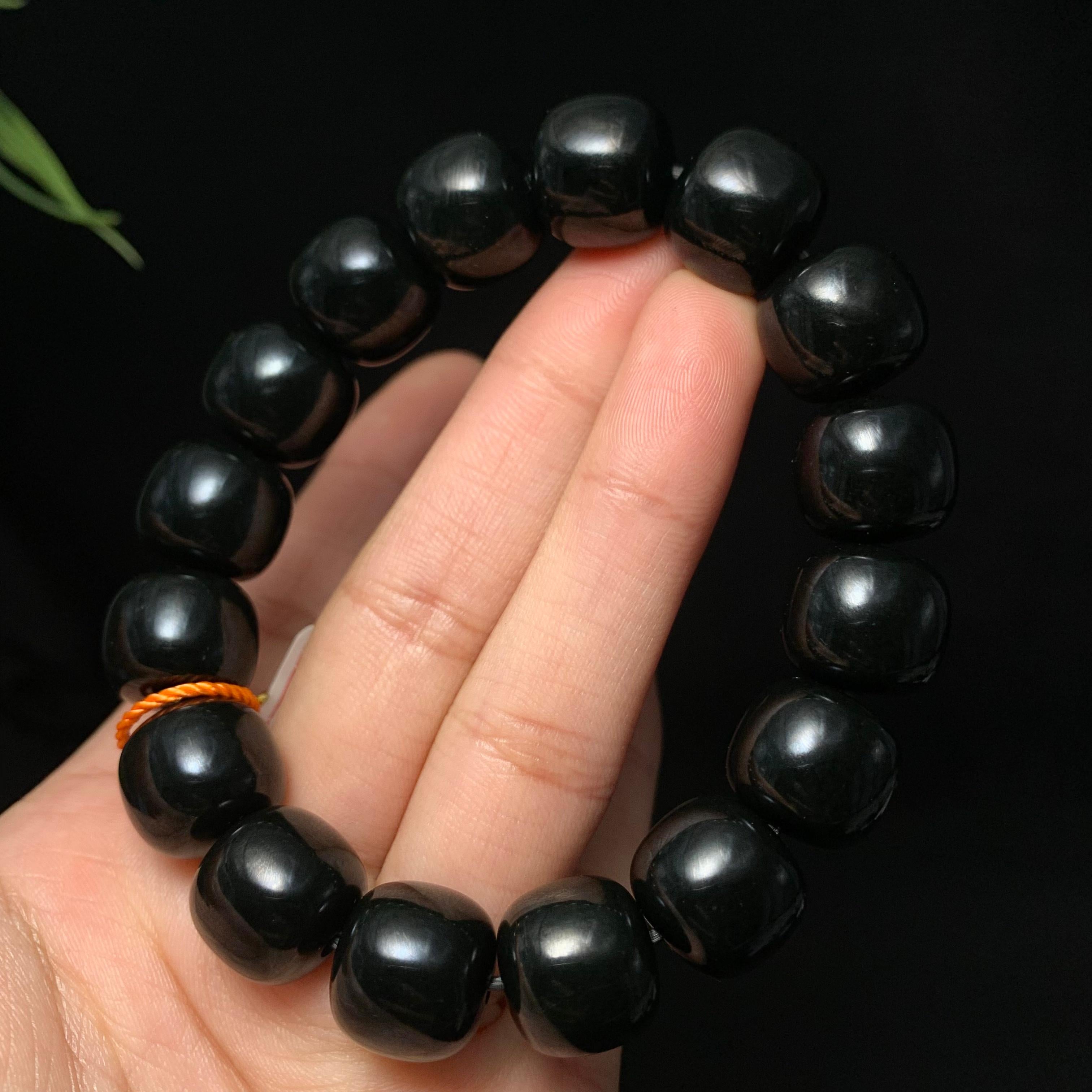 精品和田籽料黑青老型珠手串（74.1g）