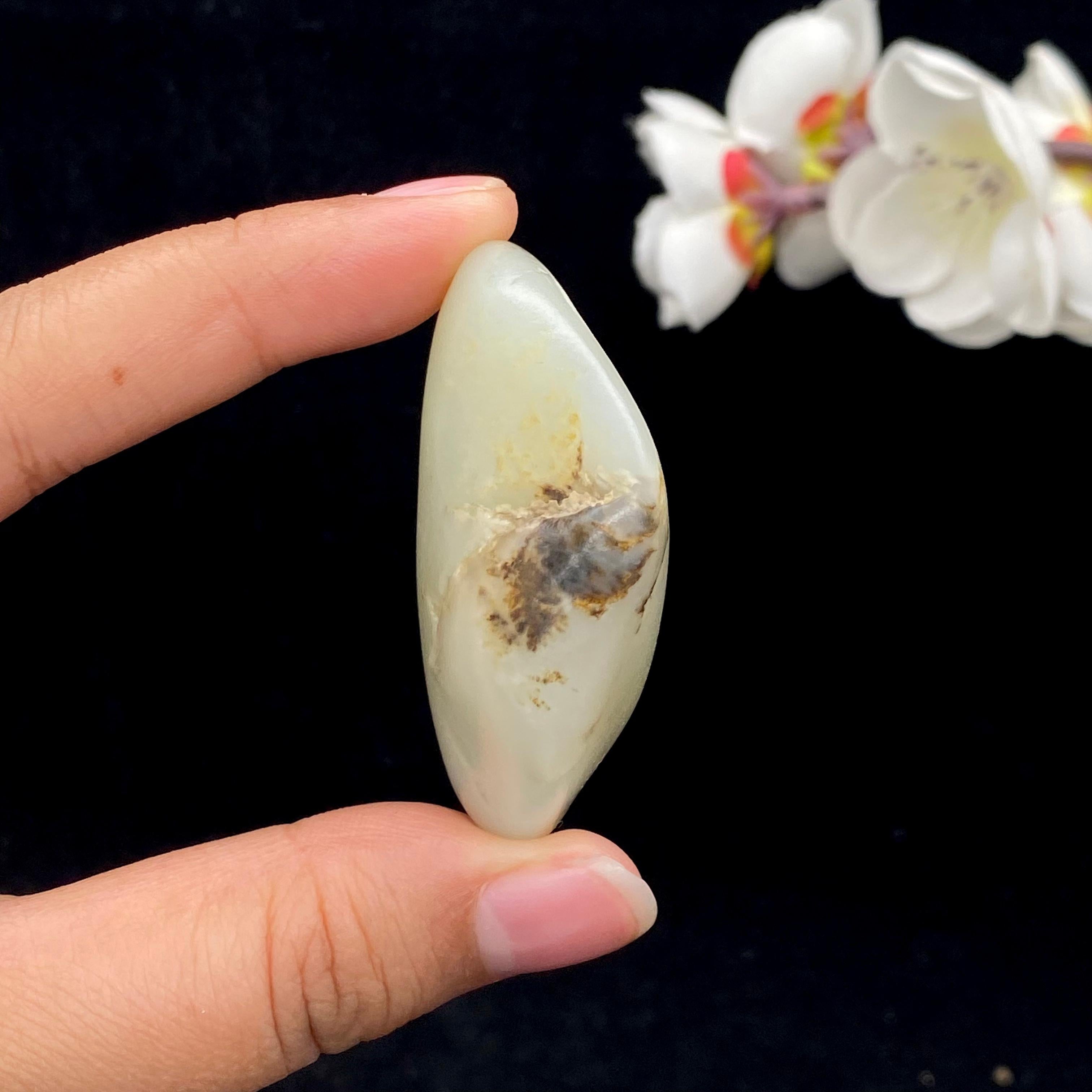 和田玉黄皮籽料（48.3g）