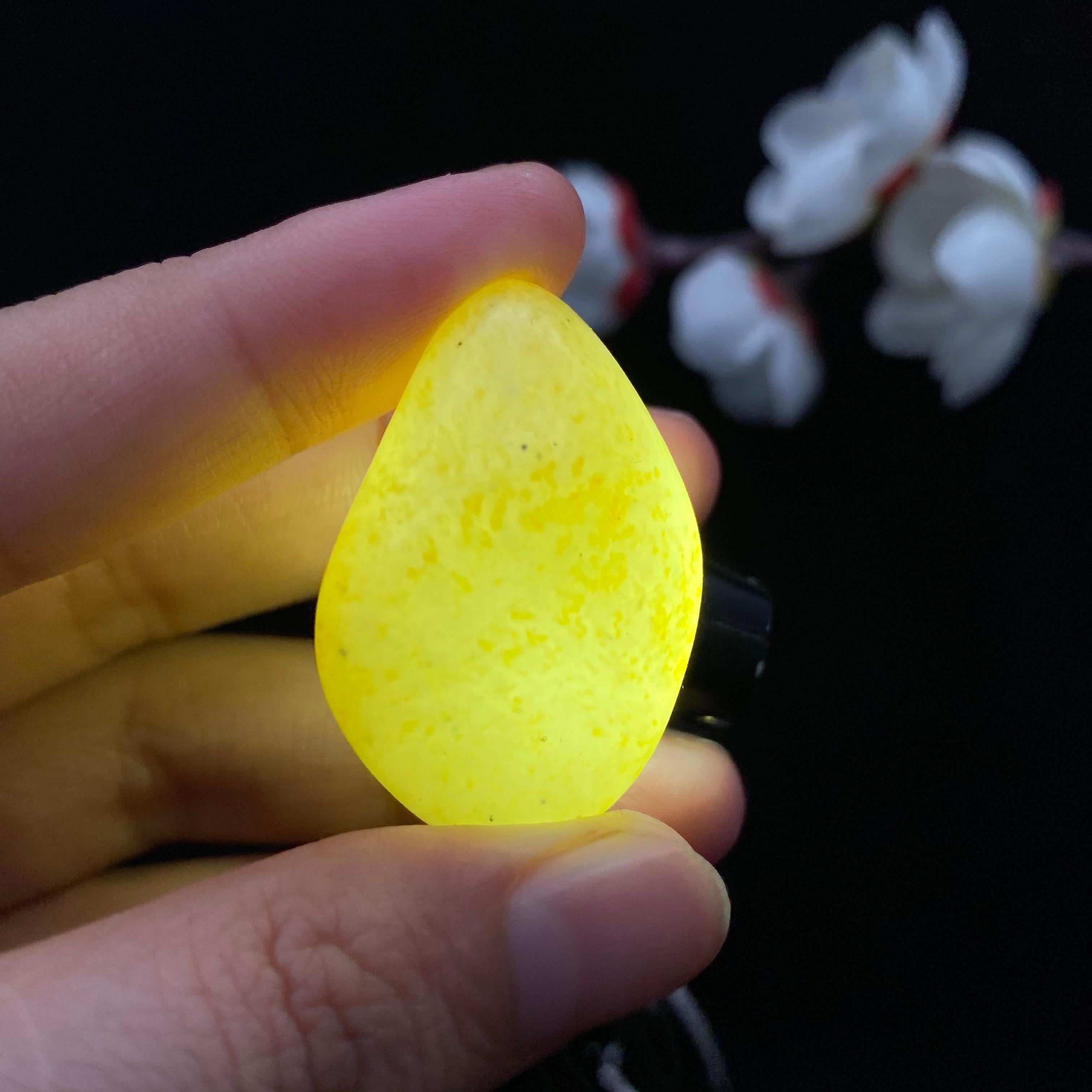 和田玉洒金皮籽料（19.4g）