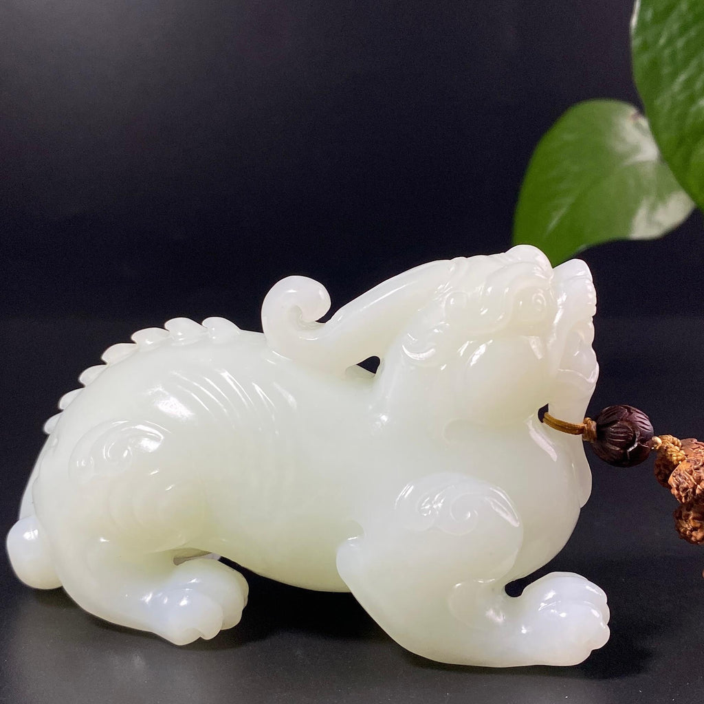 和田玉白玉貔貅手把件（324.0g）