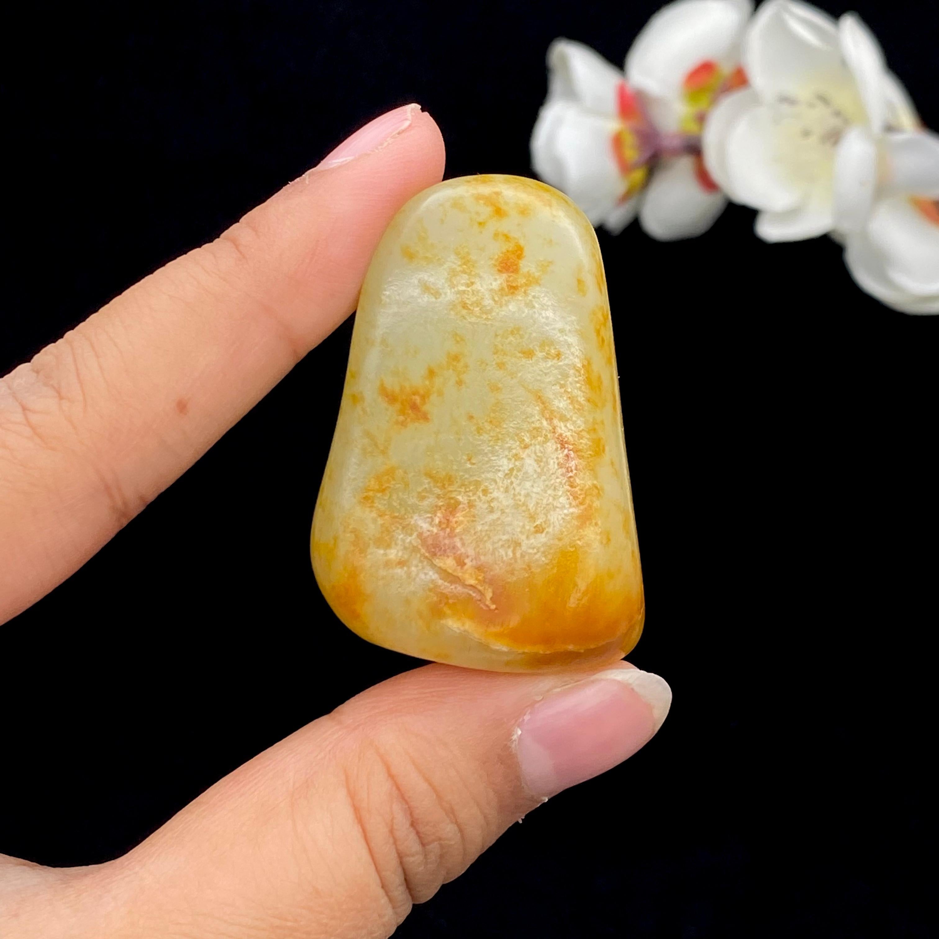 和田玉洒金皮籽料原石（56.7g）