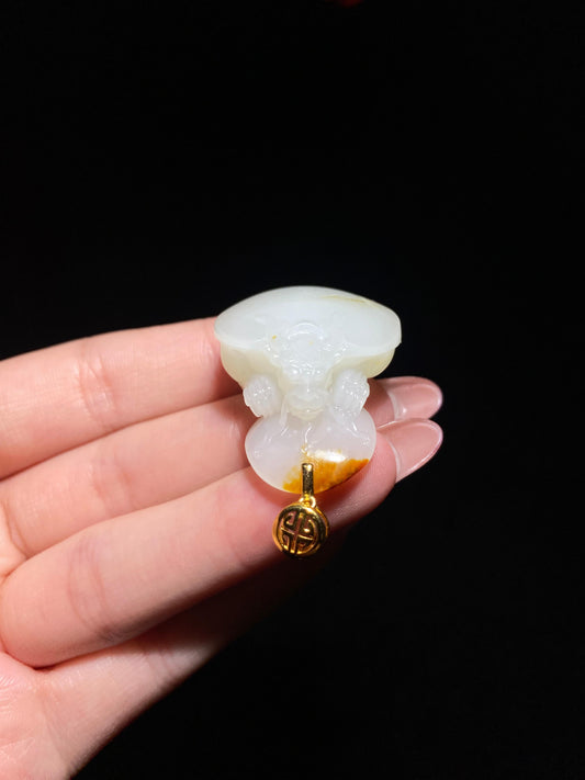 和田玉籽料金镶玉龙龟（17.3g）