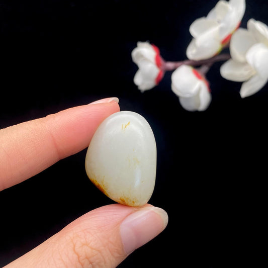 和田玉聚红皮籽料原石（16.1g）