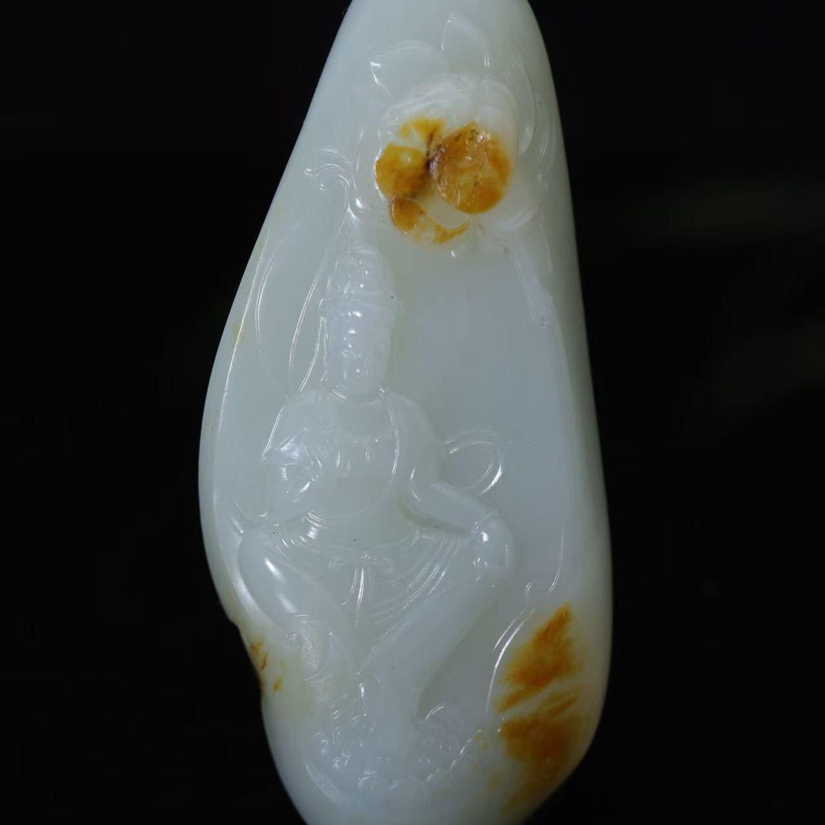 和田玉洒金皮观音挂坠（51.7g）
