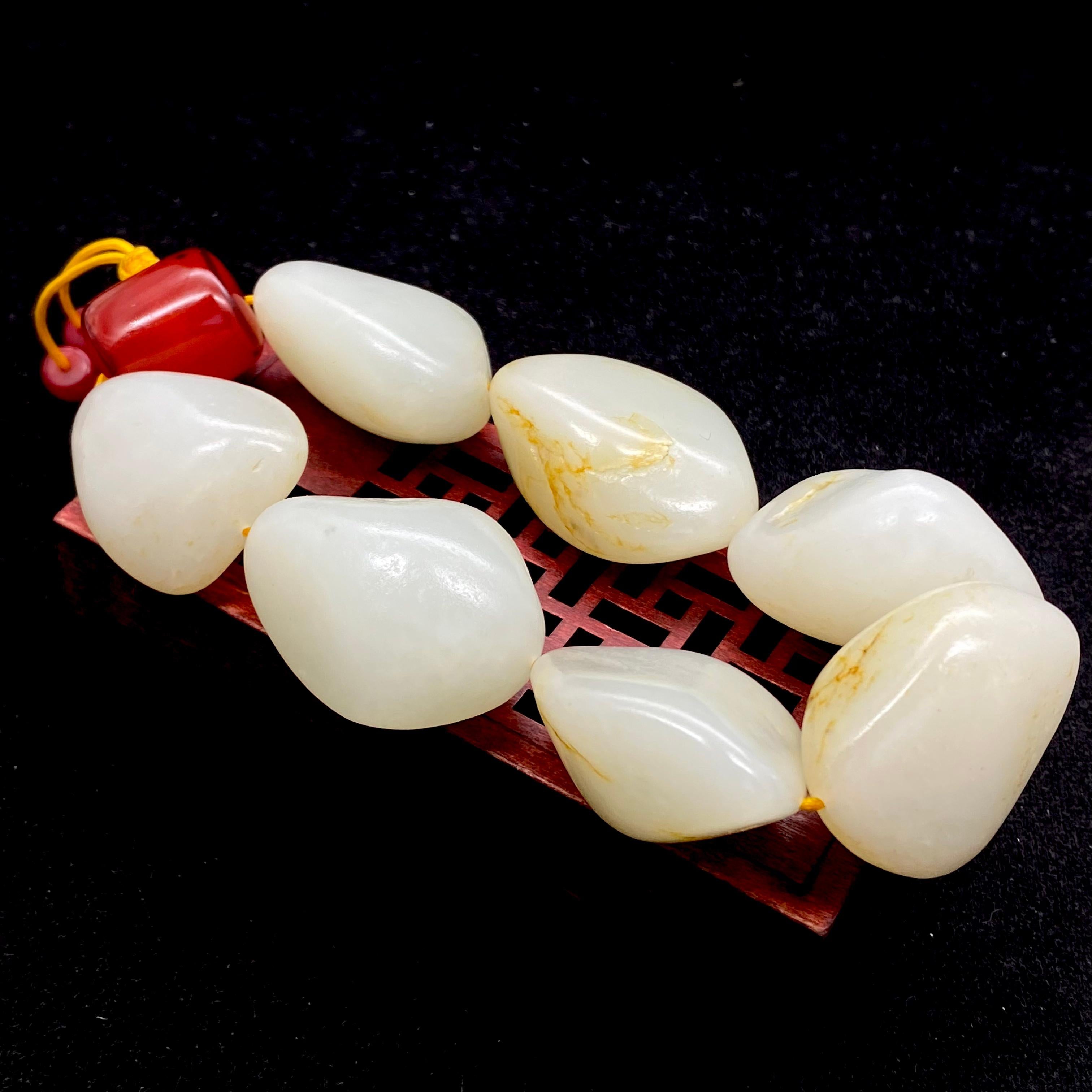 和田玉洒金皮【精品手串】（166.6g）
