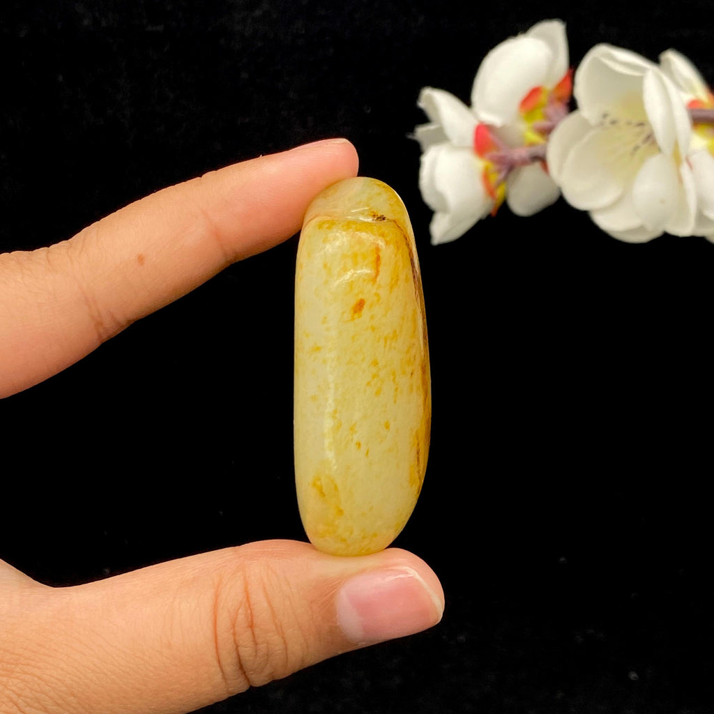 和田玉满洒金皮籽料（58.7g）