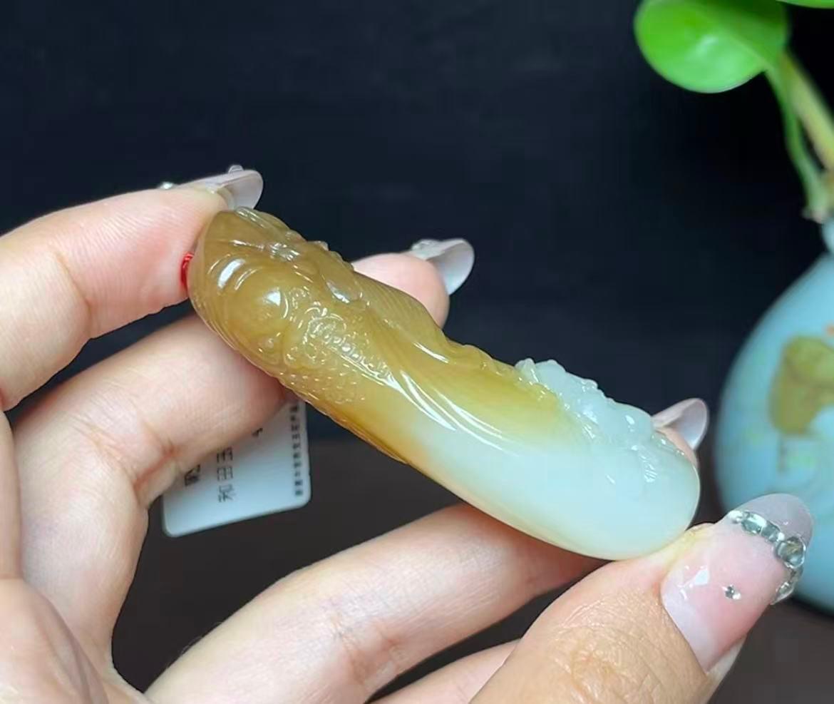 新疆和田玉糖白羊脂玉财神关公挂件（48.2g）