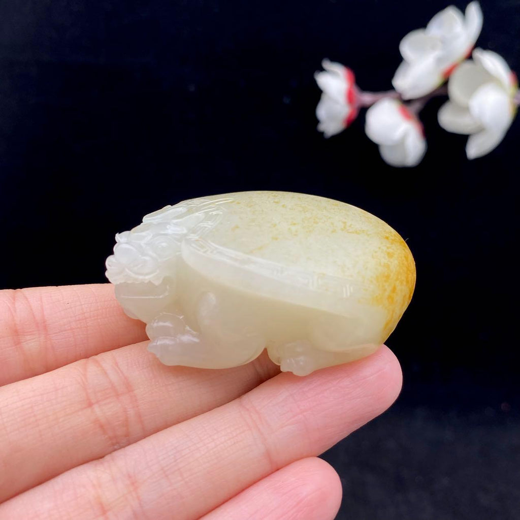 和田玉籽料【龙龟】挂件（60.6g）