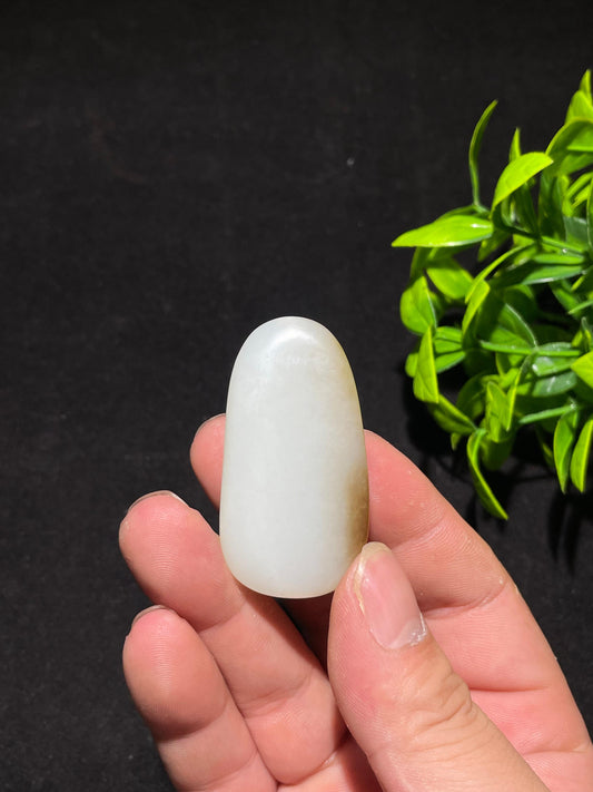 和田糖白玉站观音（36.5g）