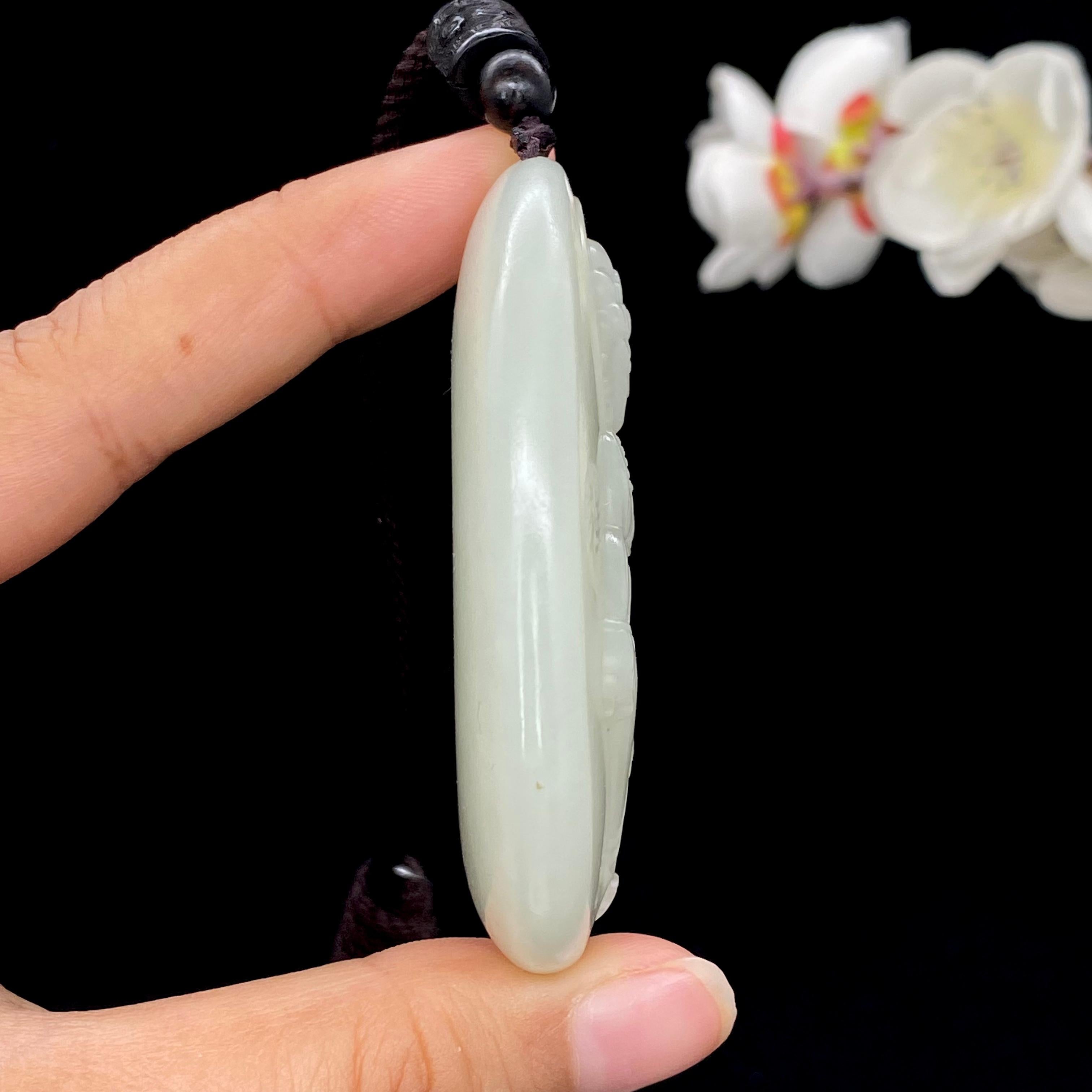 和田玉-籽料【观音】大挂件（76.2g）