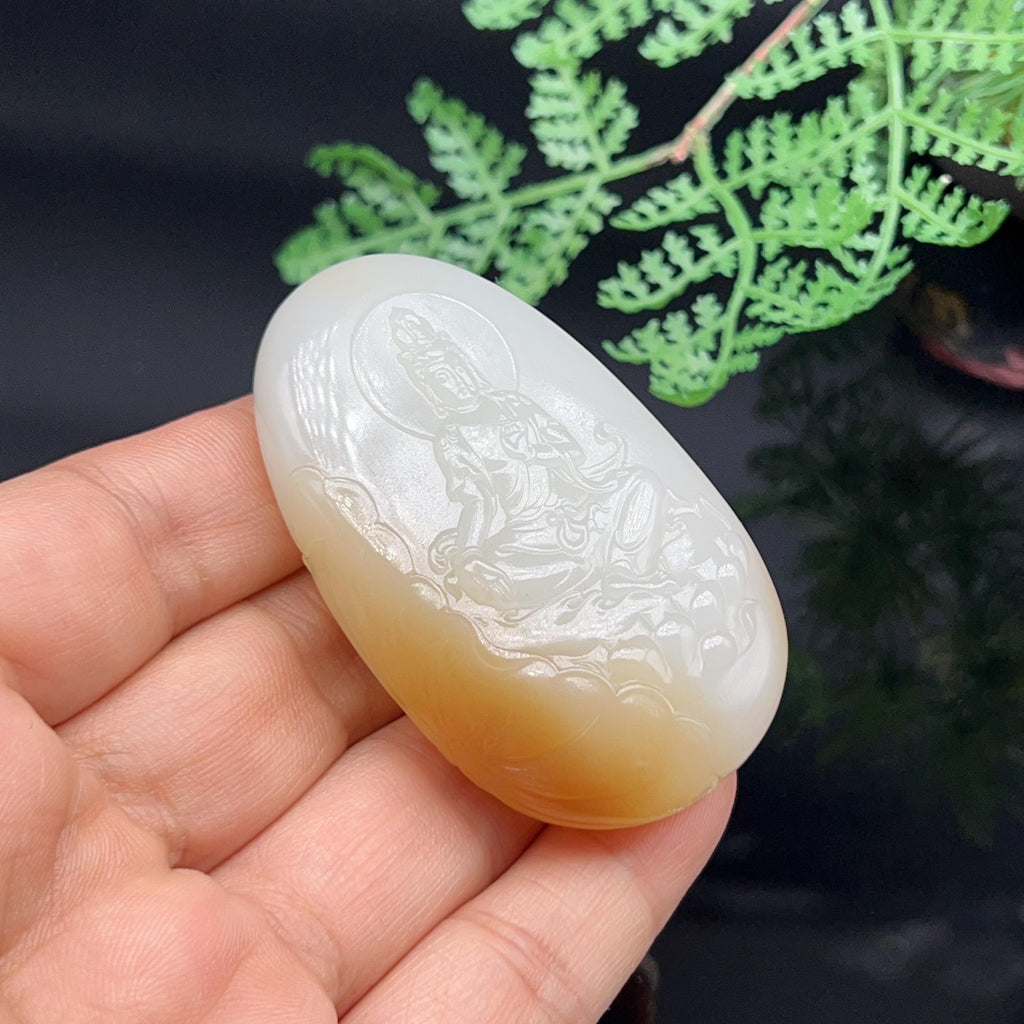 和田玉糖羊脂白玉坐莲观音挂件（62.7g）