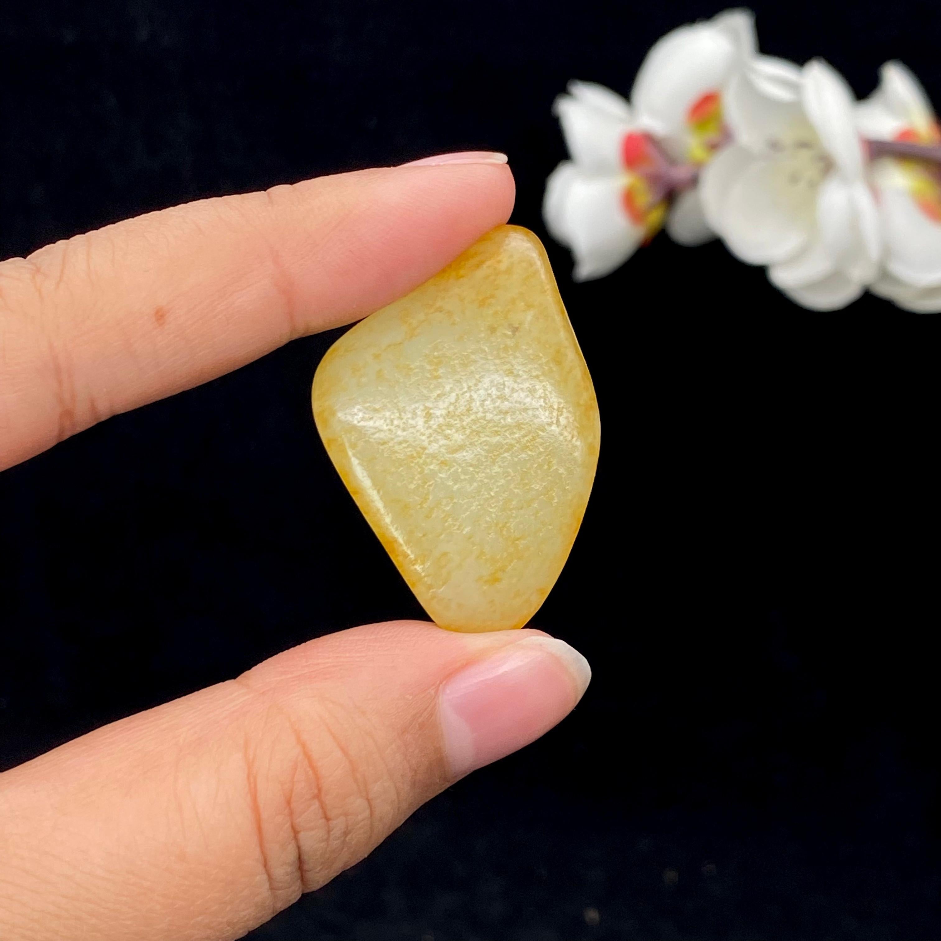和田玉满洒金皮籽料吊坠籽（13.6g）