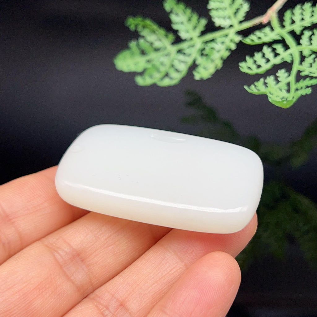 和田玉羊脂白玉无事牌（33.4g）