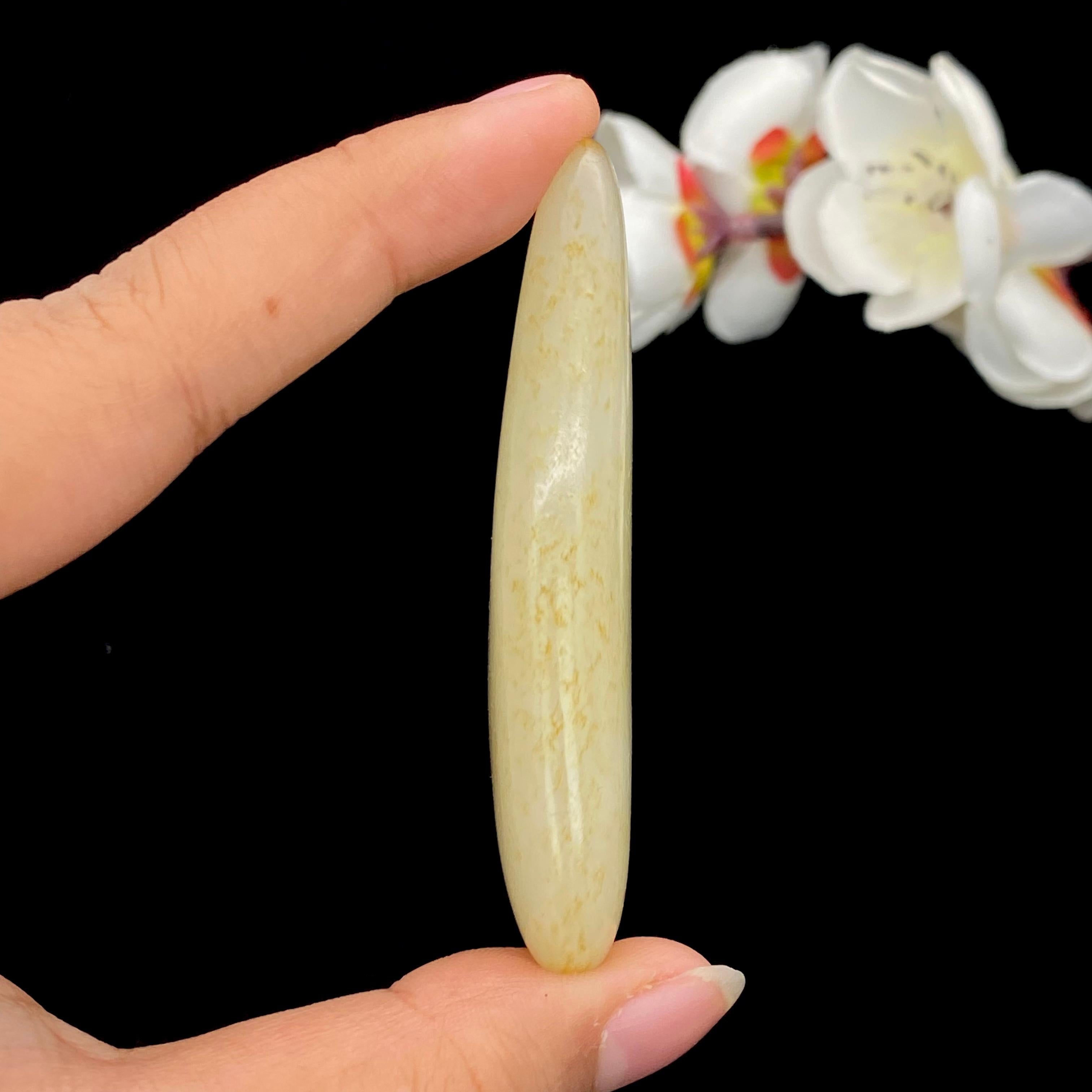 和田玉洒金皮籽料挂件（42.8g）