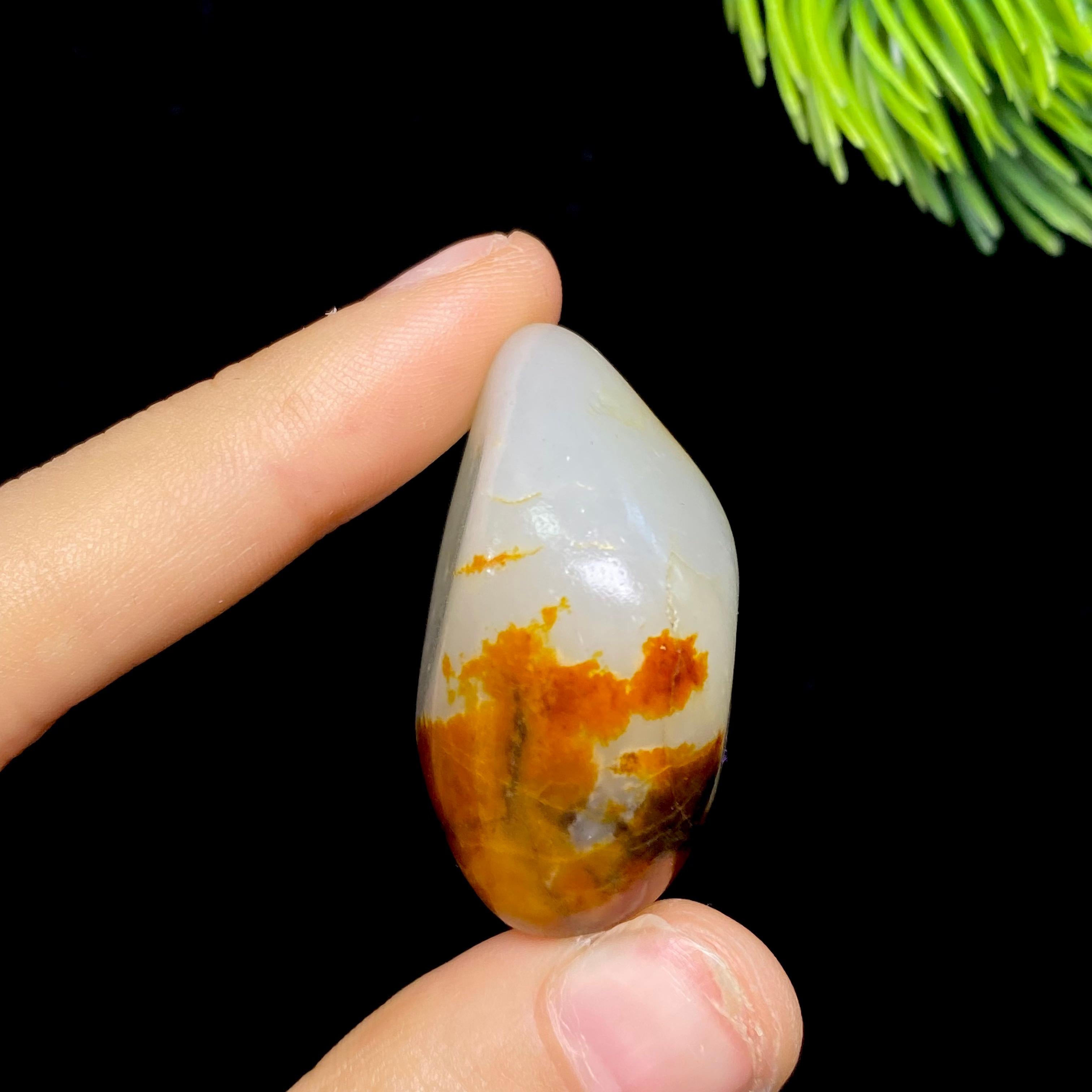 和田玉聚红皮白肉籽料（25.1g）